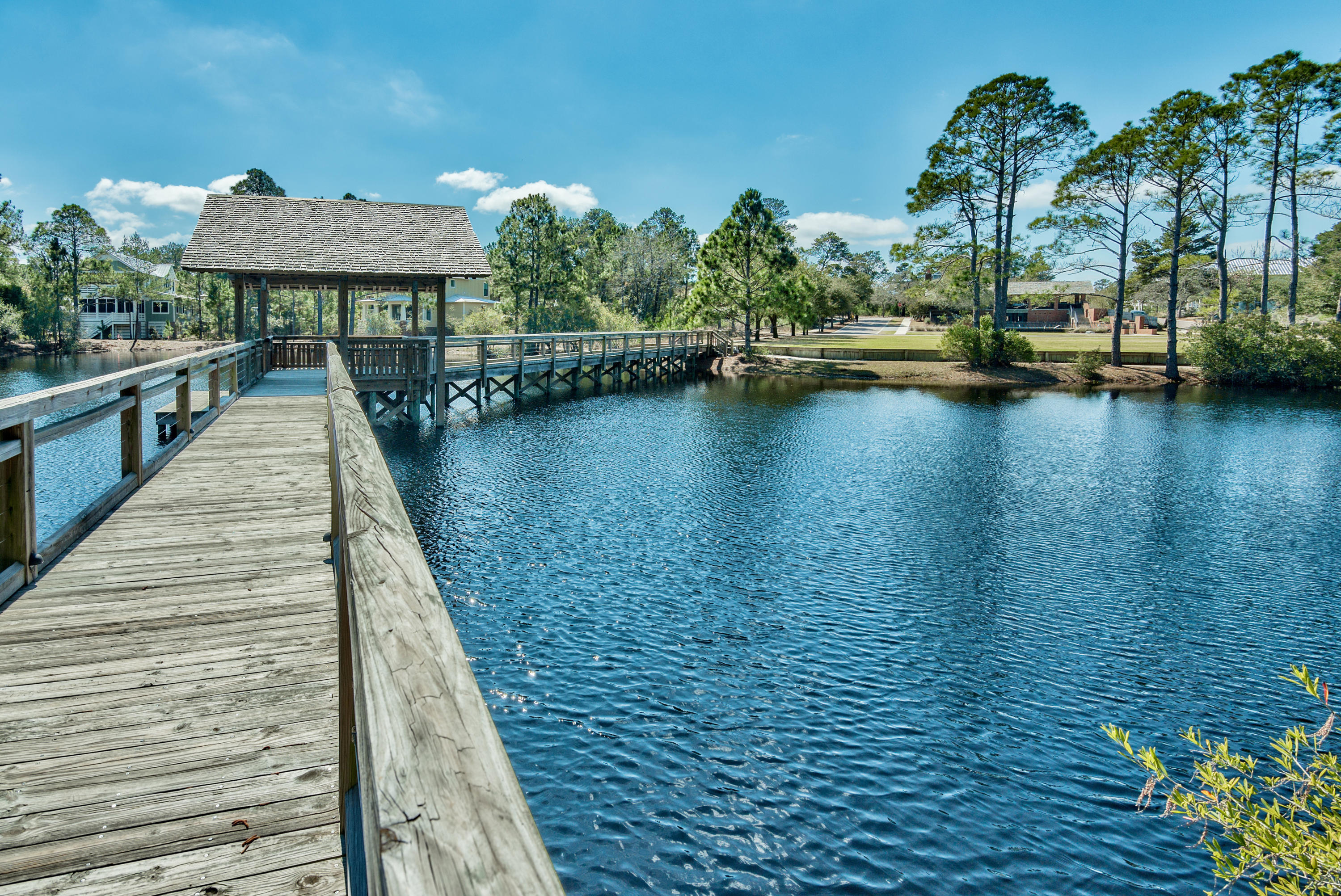 FOREST LAKES - Residential