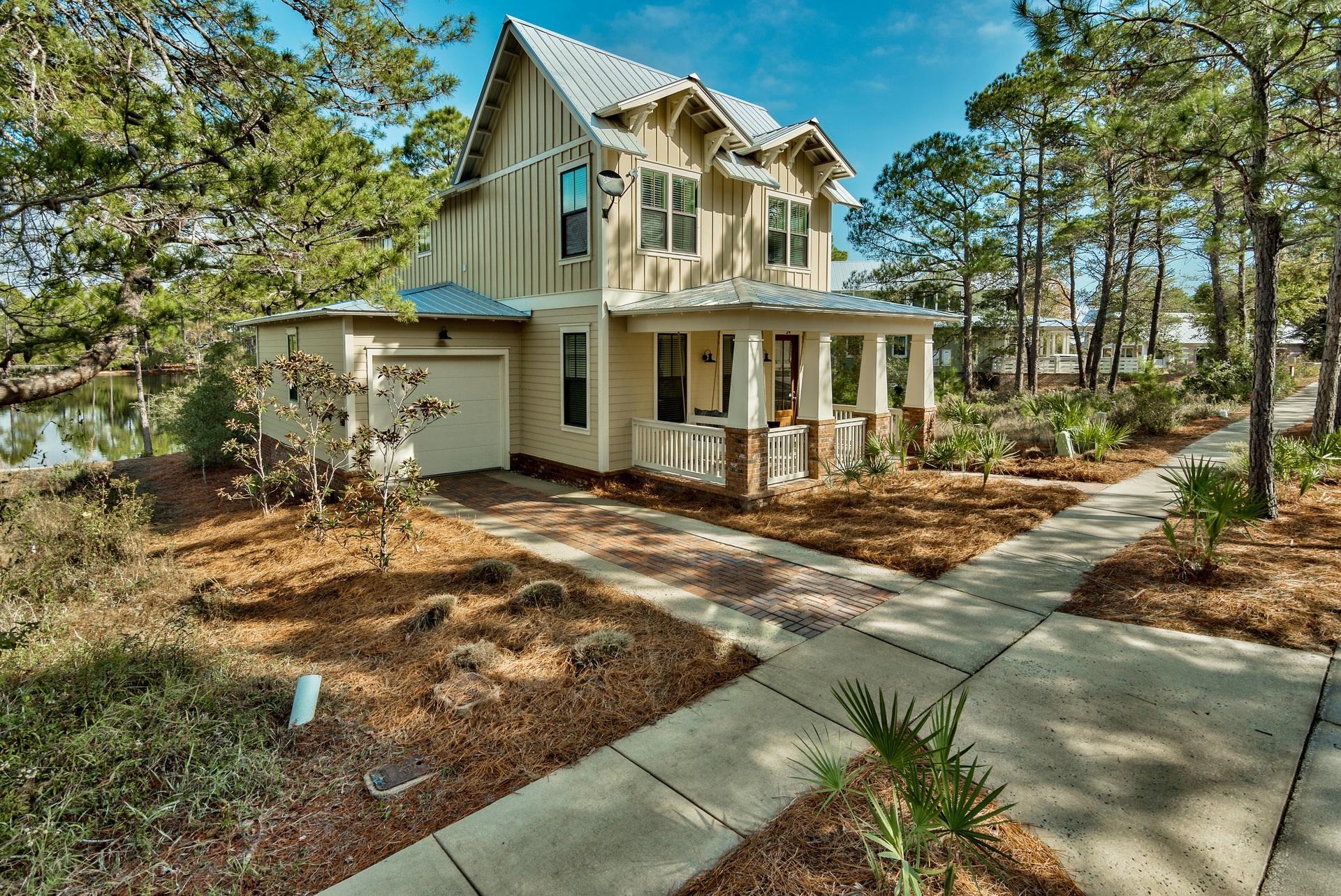 FOREST LAKES - Residential