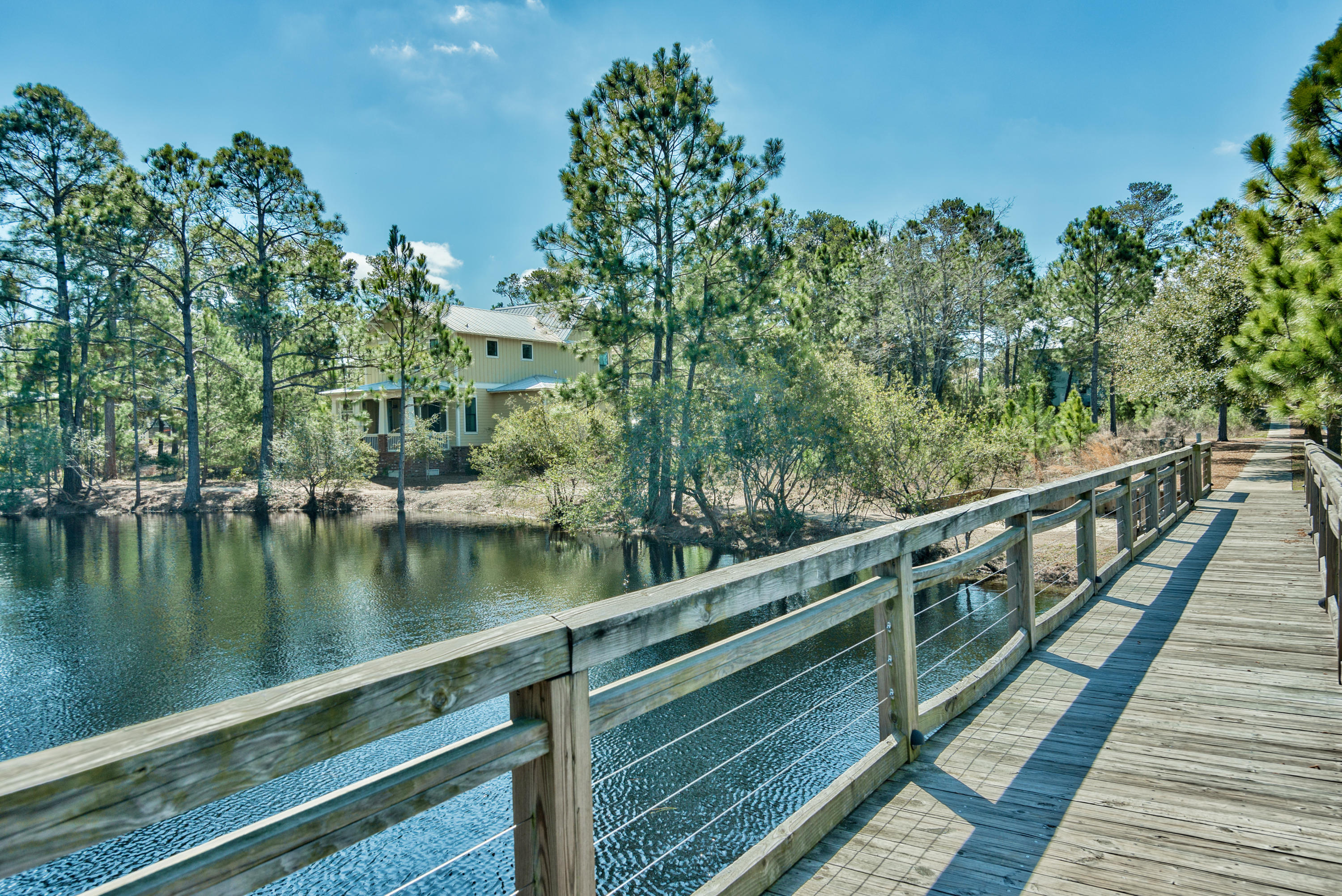 FOREST LAKES - Residential