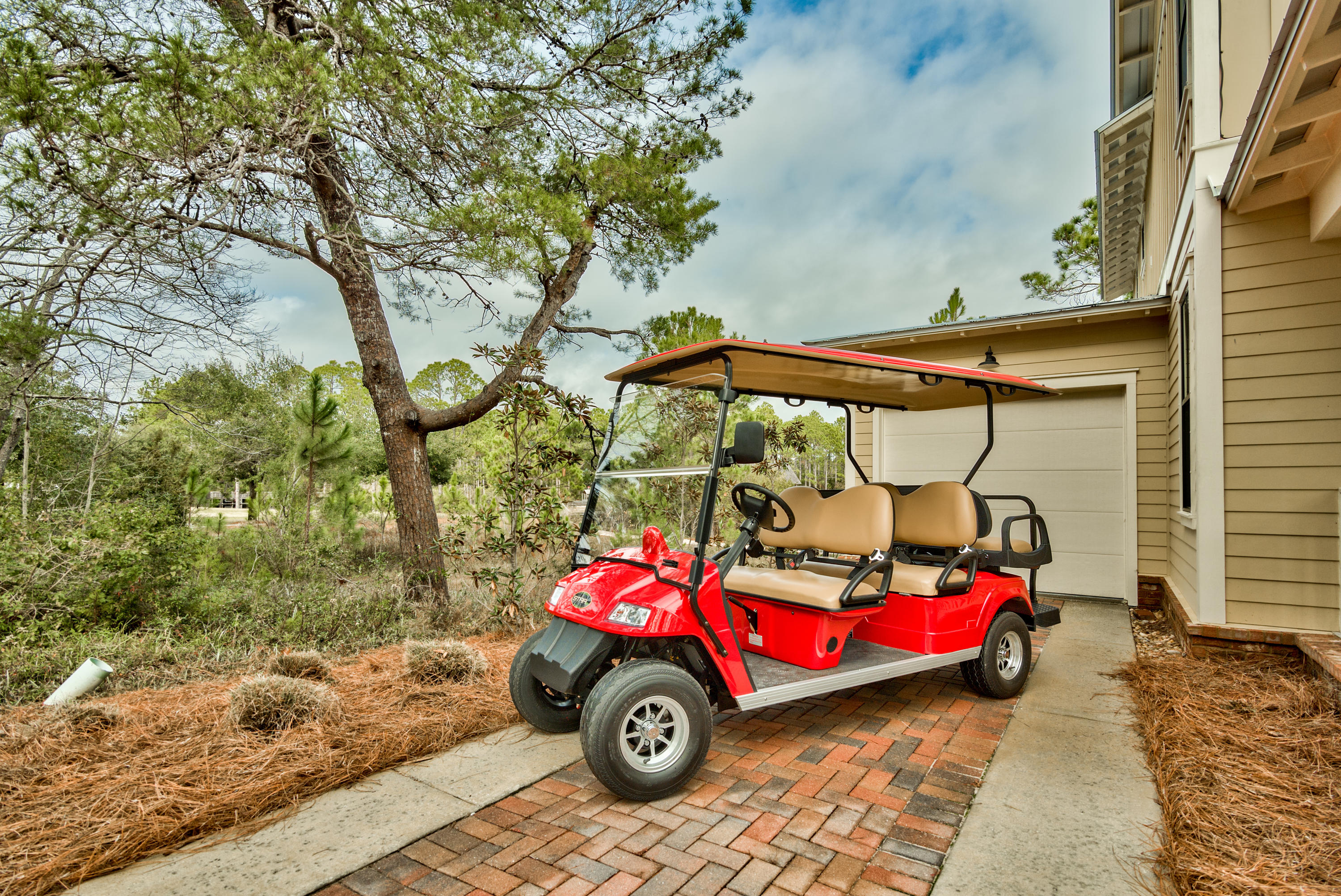 FOREST LAKES - Residential