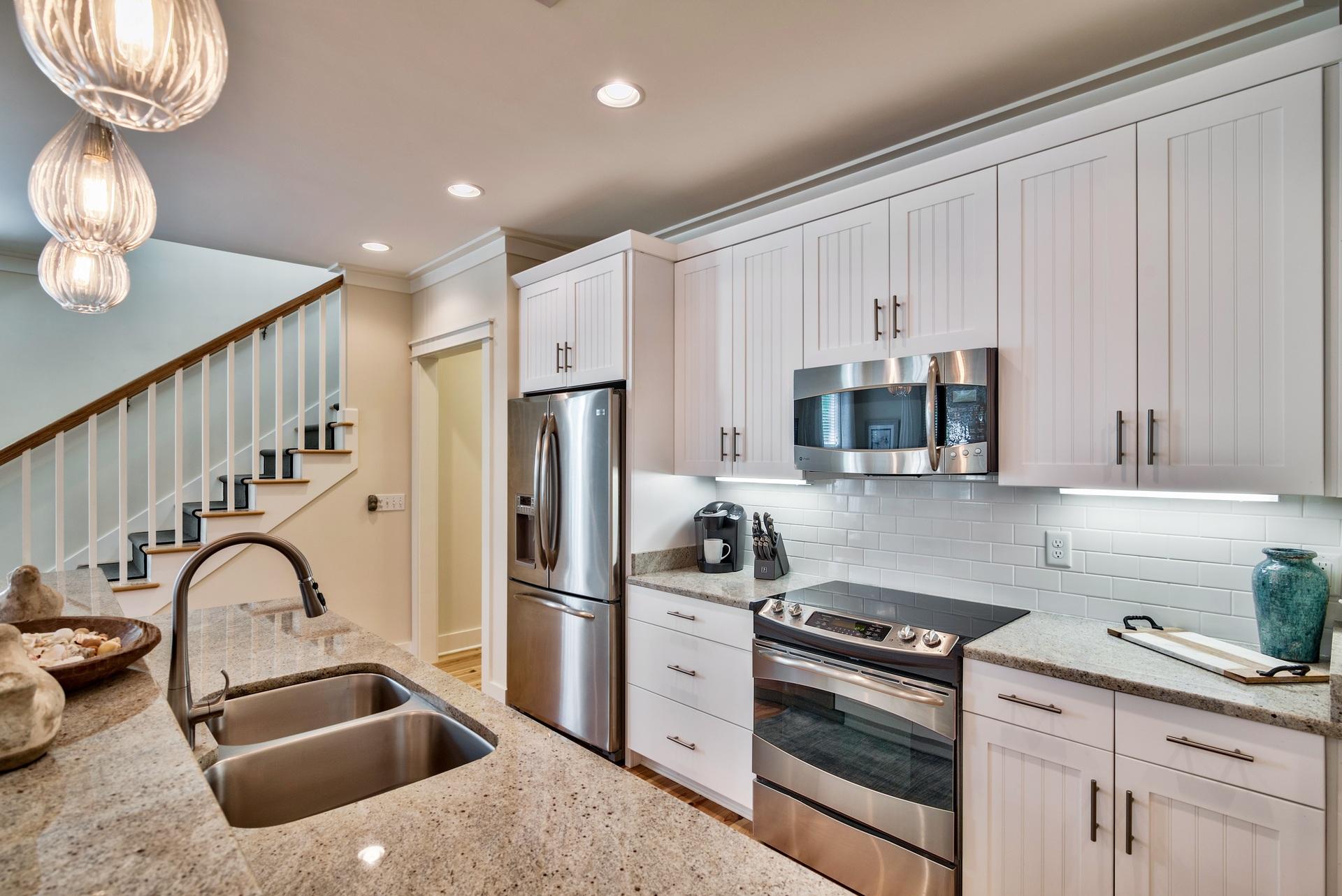 FOREST LAKES - Residential