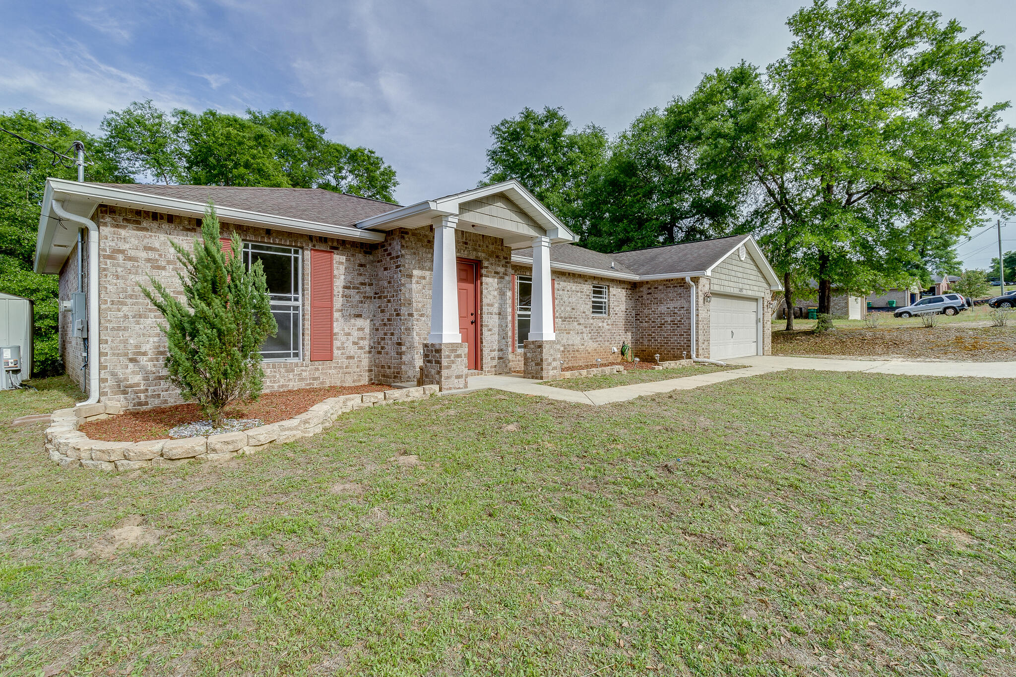 SILVER SPRINGS EST - Residential