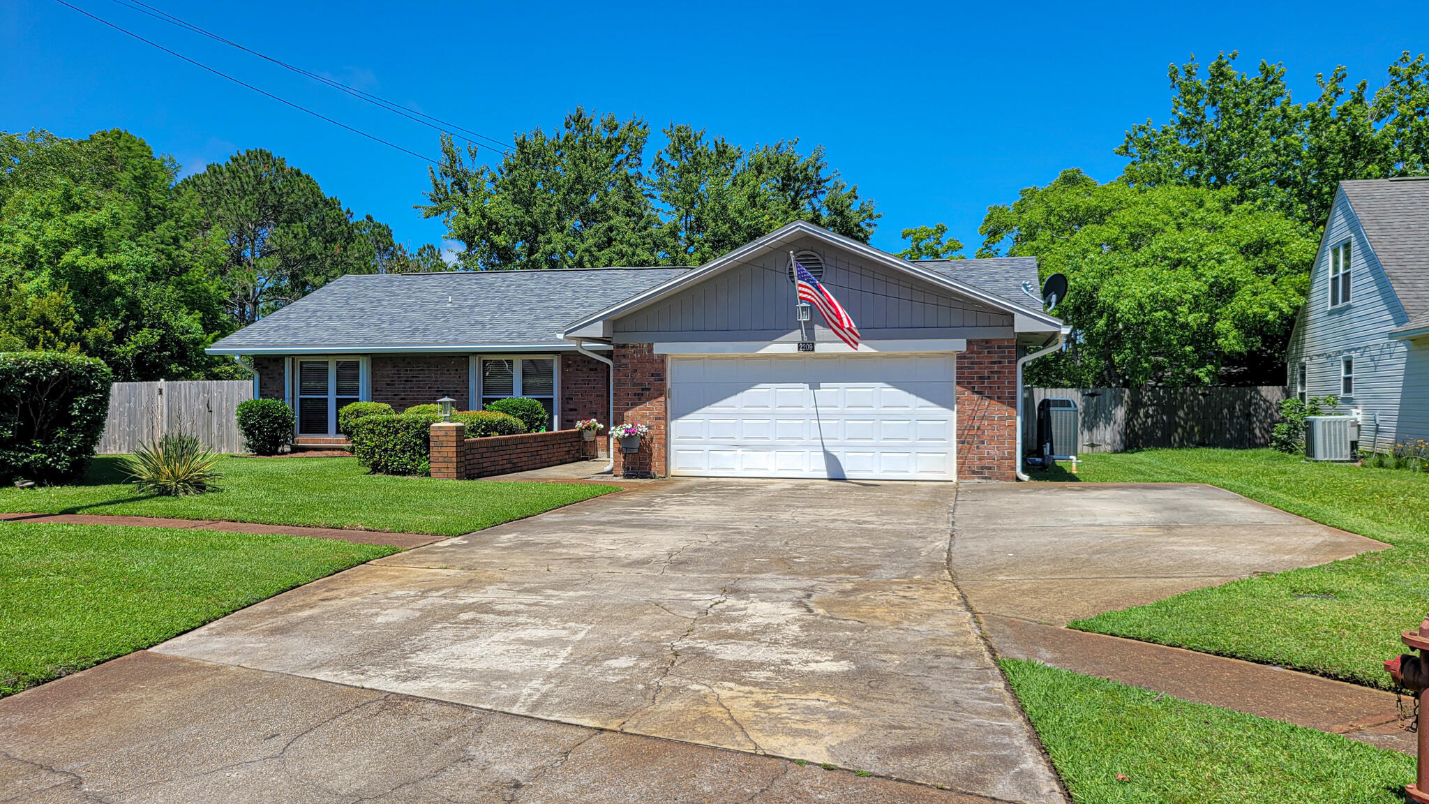 FOX DEN VILLAGES - Residential