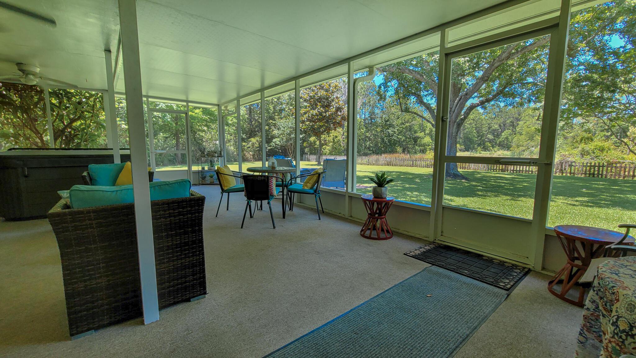 FOX DEN VILLAGES - Residential