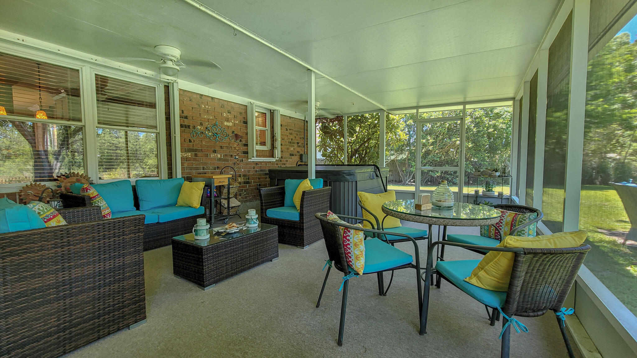 FOX DEN VILLAGES - Residential