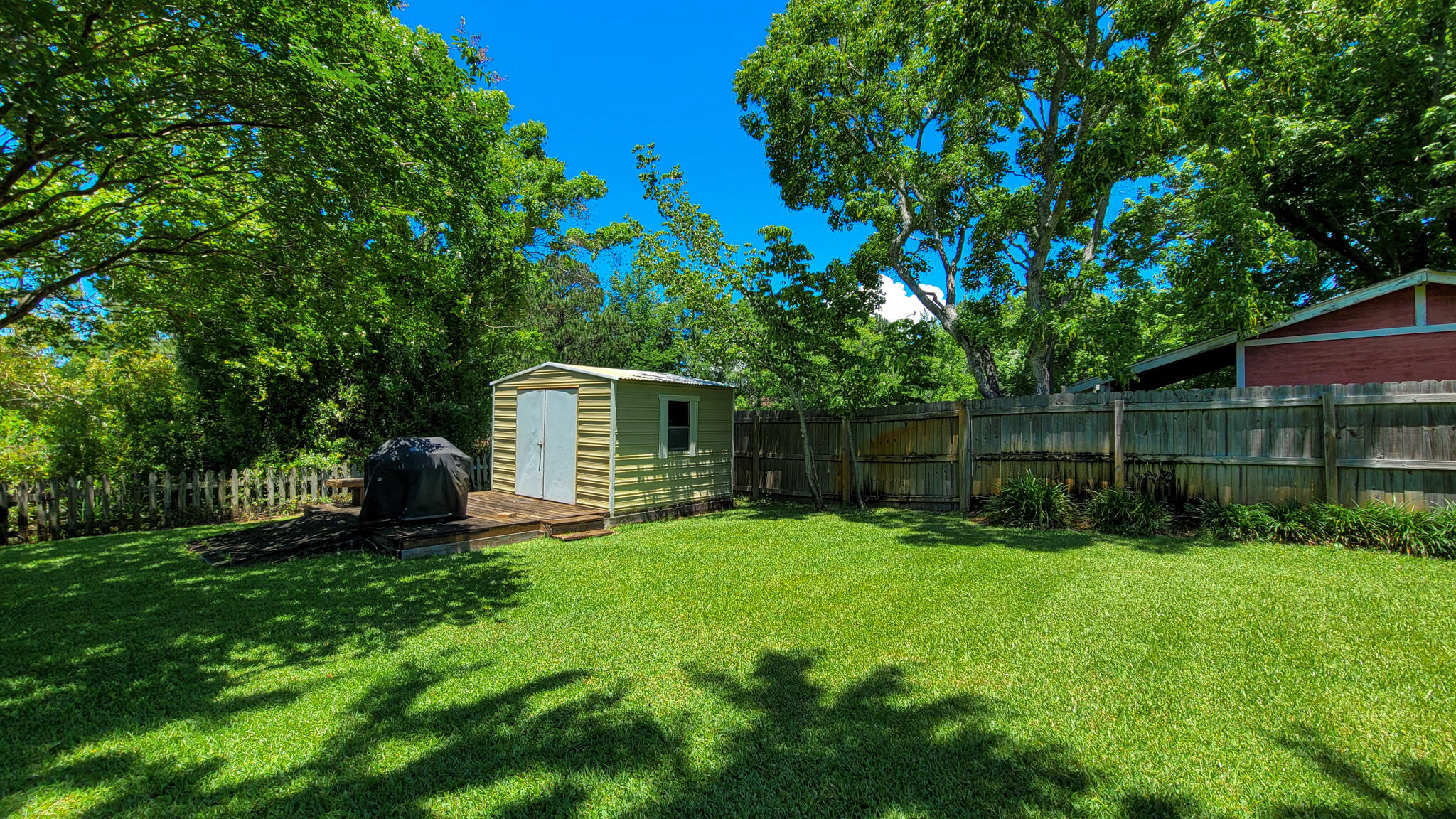 FOX DEN VILLAGES - Residential