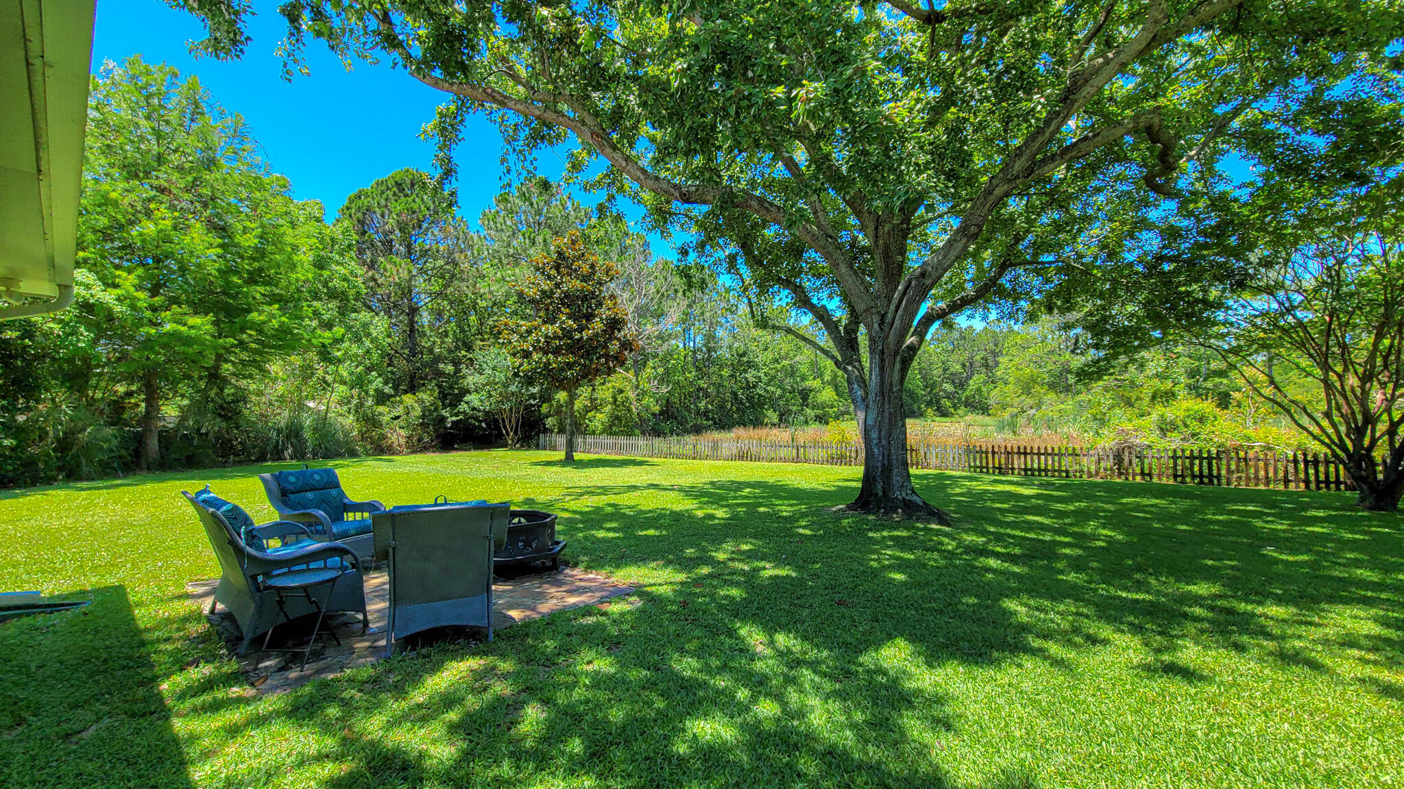 FOX DEN VILLAGES - Residential