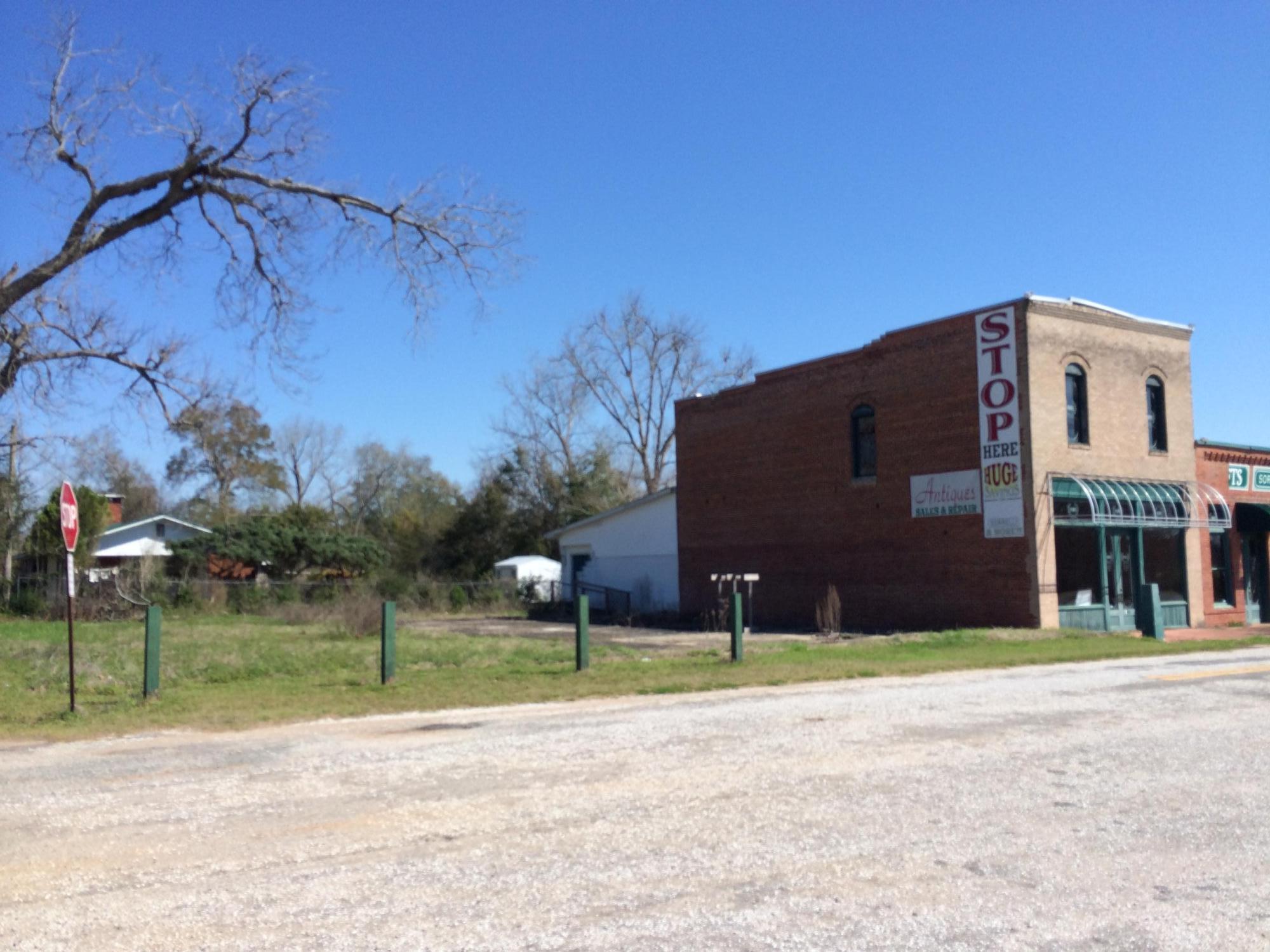 LAUREL HILL - Residential