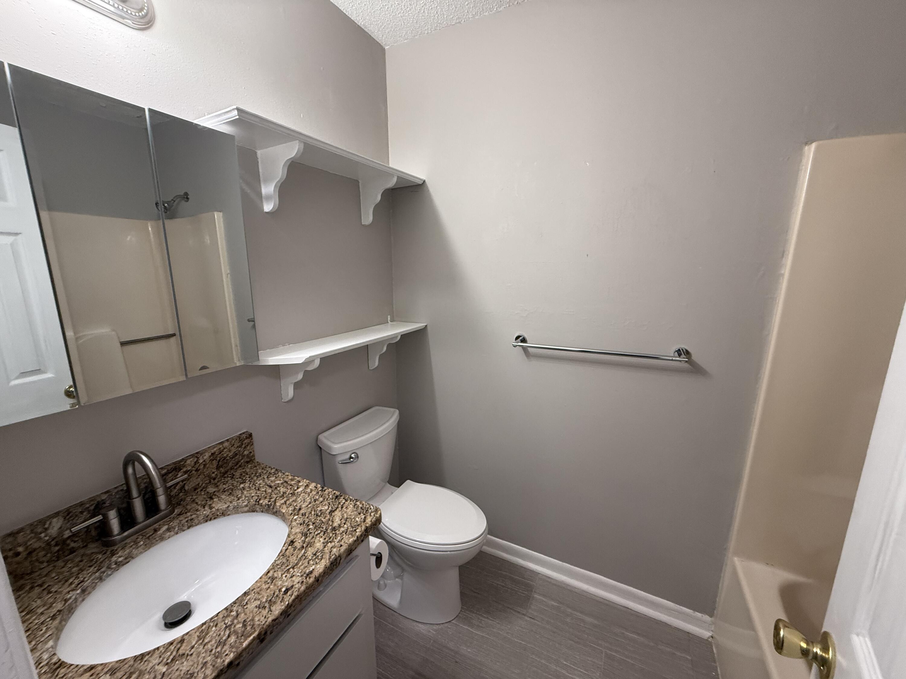METES & BOUNDS - Residential Lease