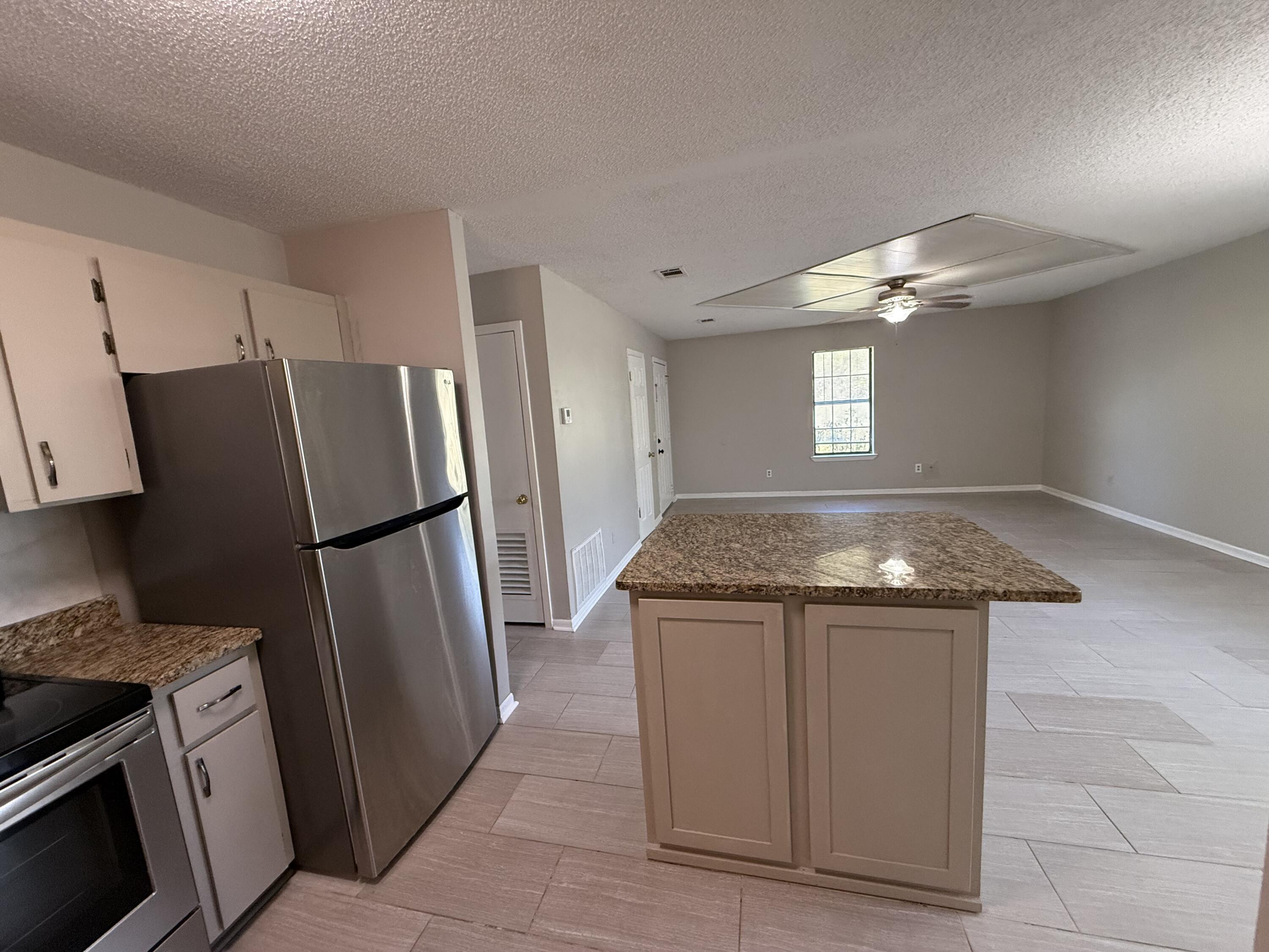METES & BOUNDS - Residential Lease