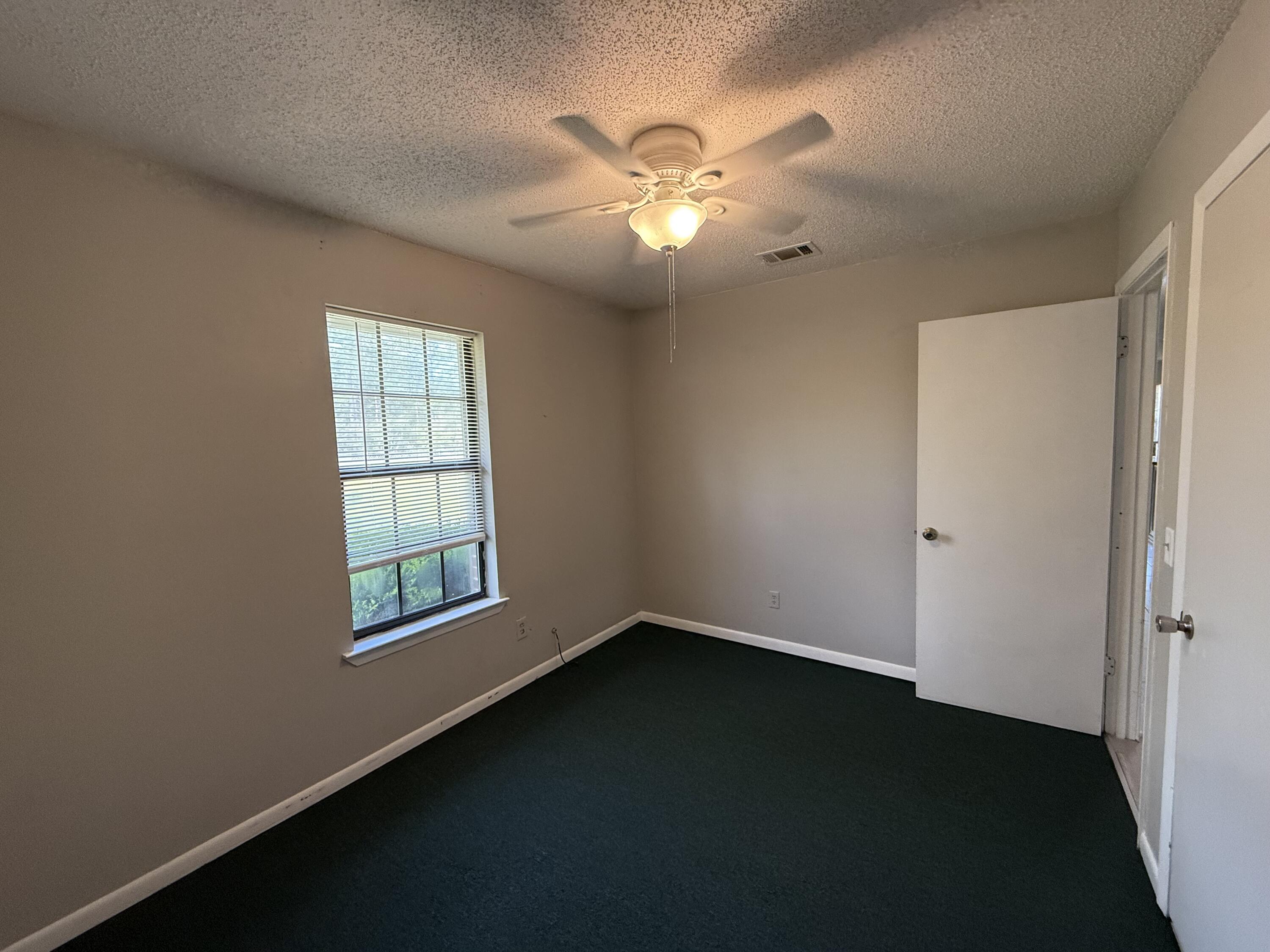 METES & BOUNDS - Residential Lease