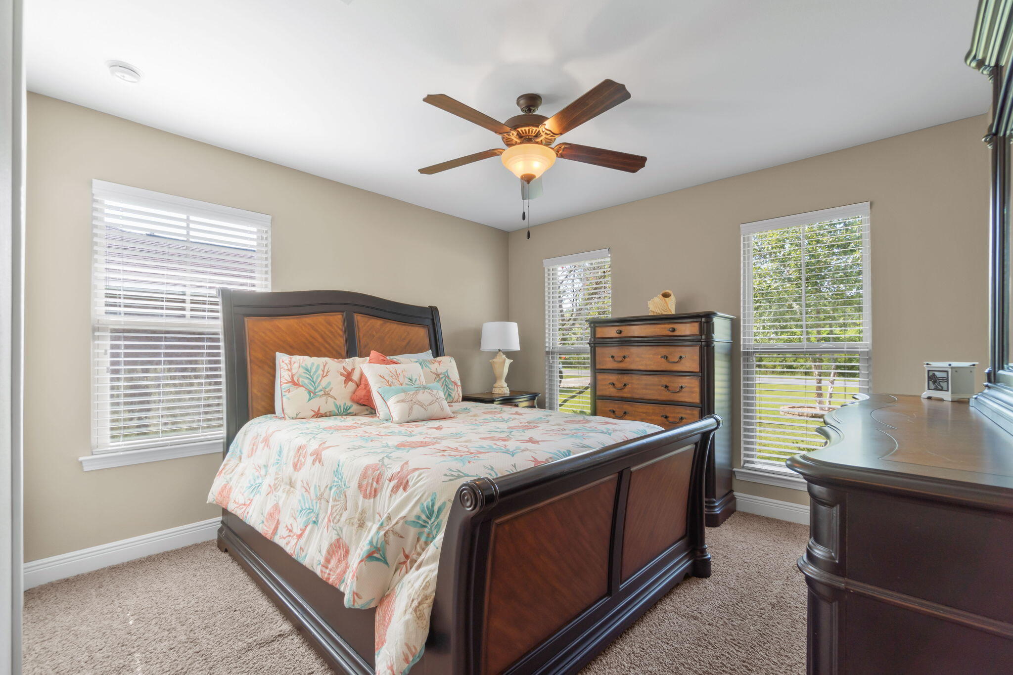 HOLLEY BY THE SEA - Residential