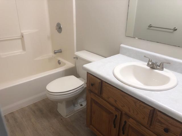 BAREFOOT CREEK - Residential