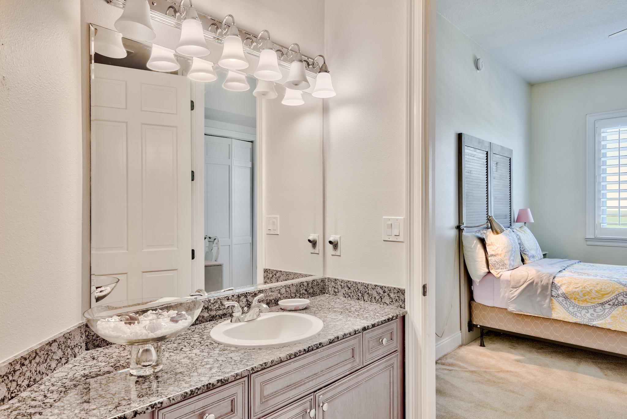 SIDES MORENO POINT #403 - Residential