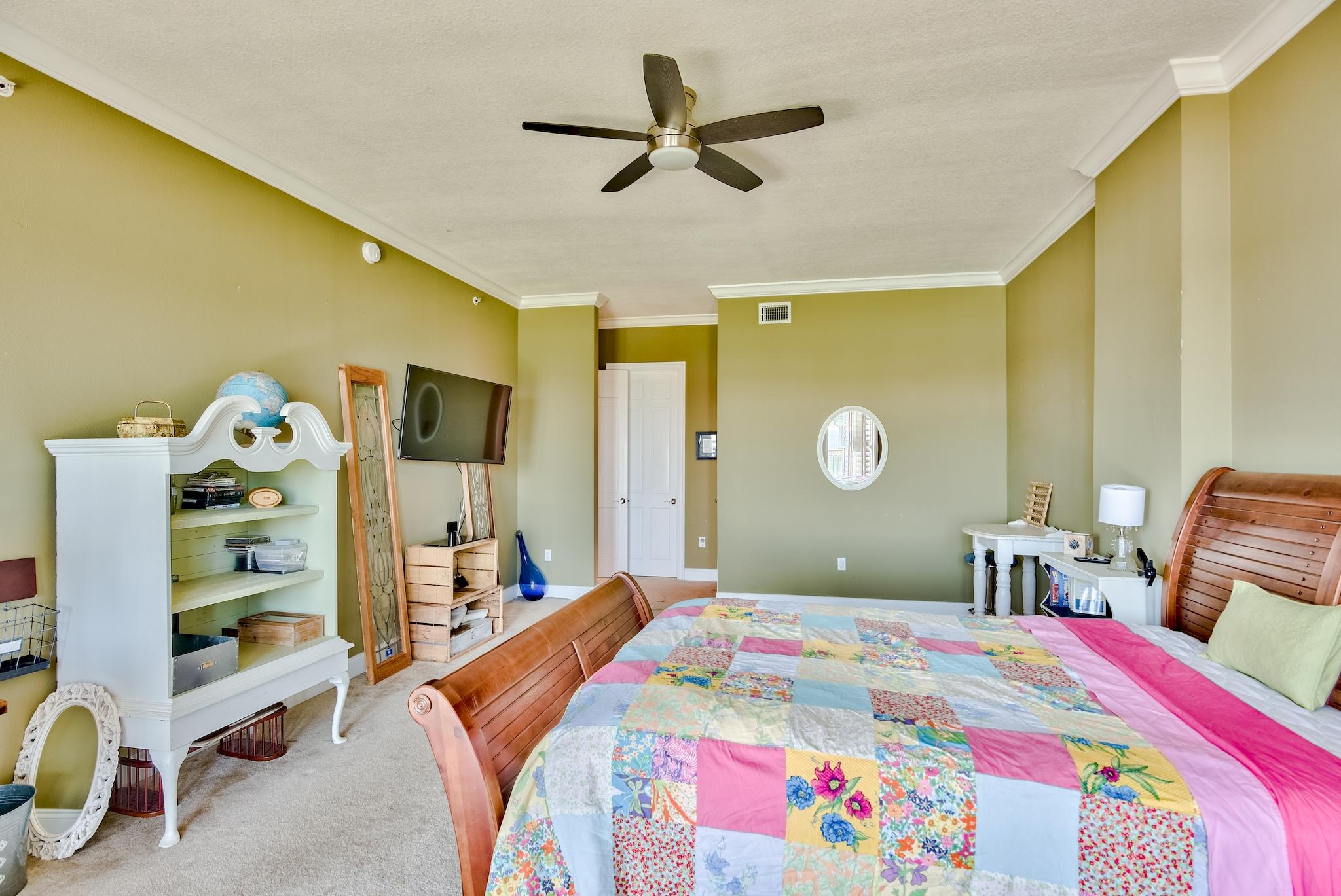 SIDES MORENO POINT #403 - Residential