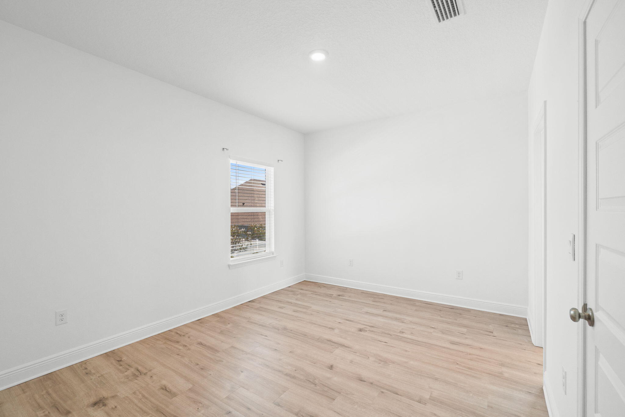 LAKEVIEW - Residential