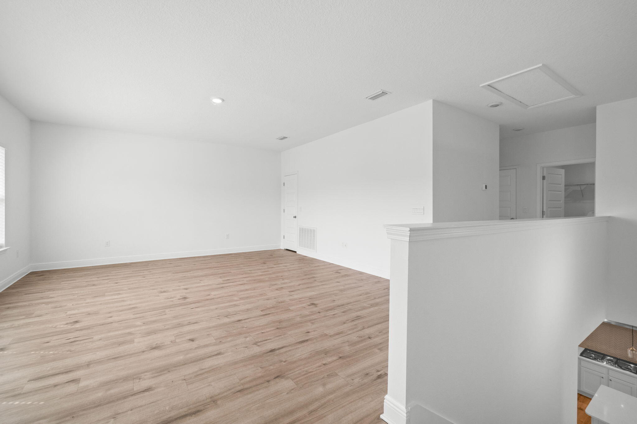 LAKEVIEW - Residential