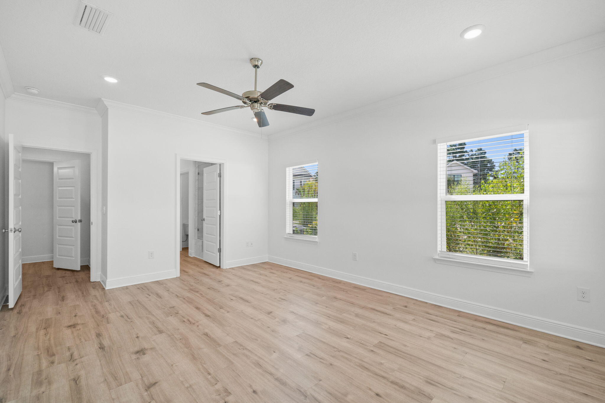 LAKEVIEW - Residential