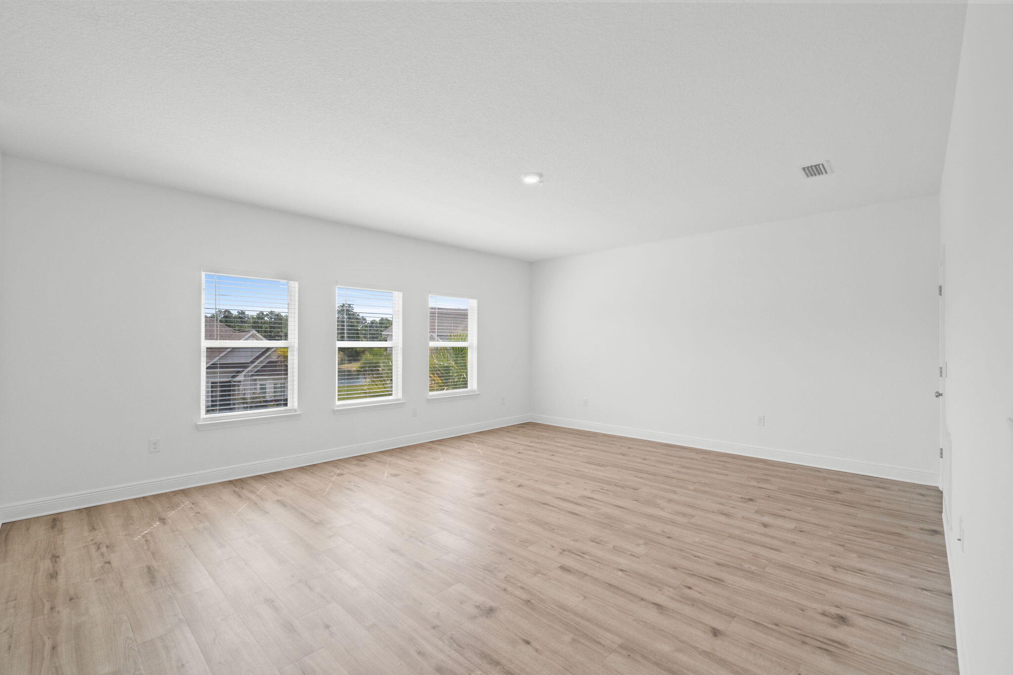 LAKEVIEW - Residential