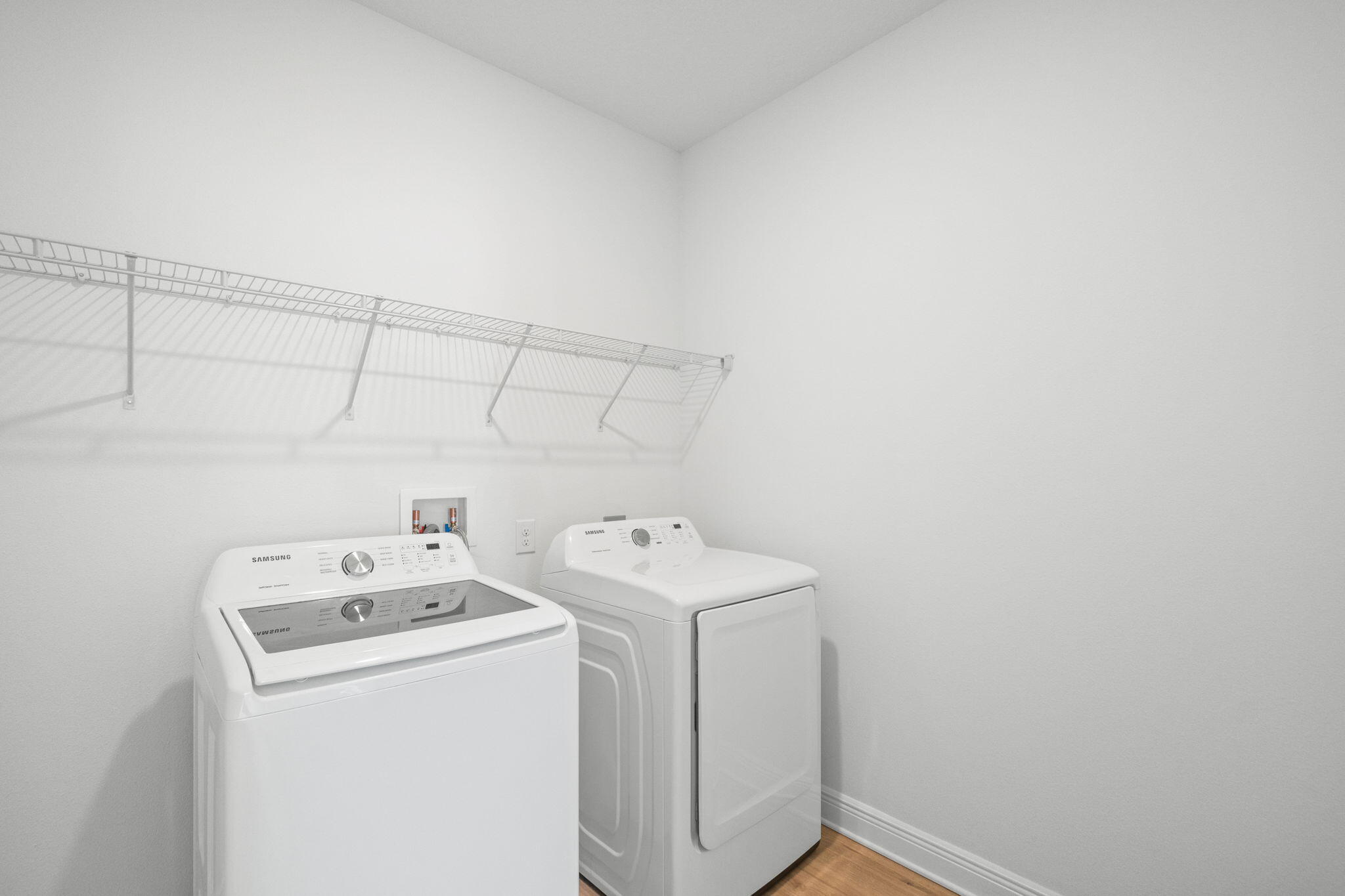 LAKEVIEW - Residential