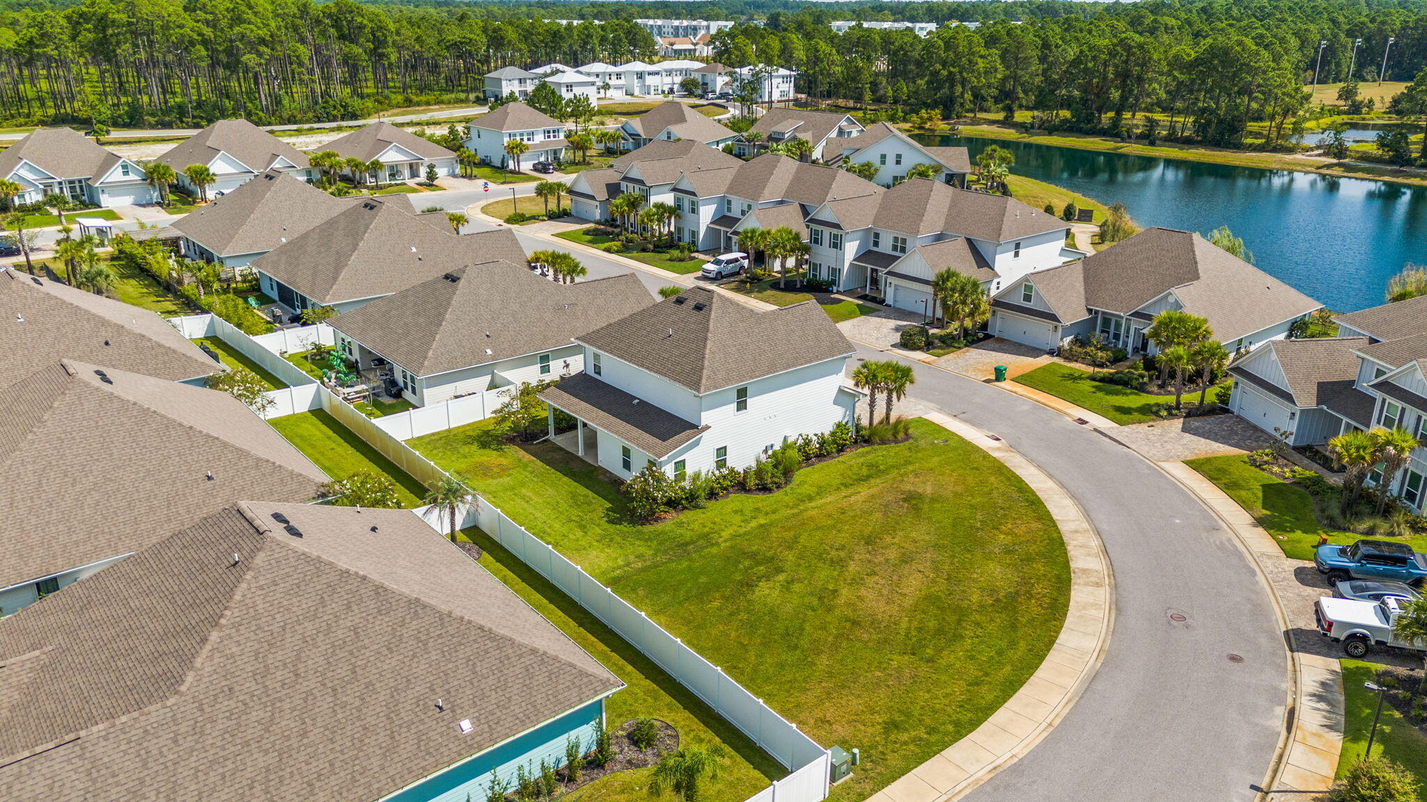 LAKEVIEW - Residential