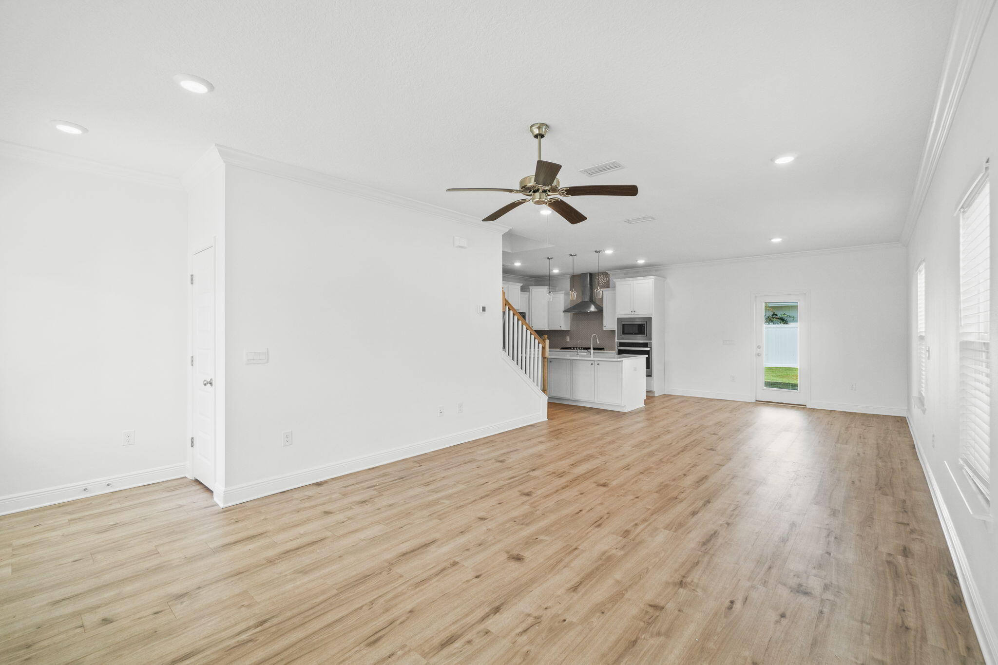 LAKEVIEW - Residential