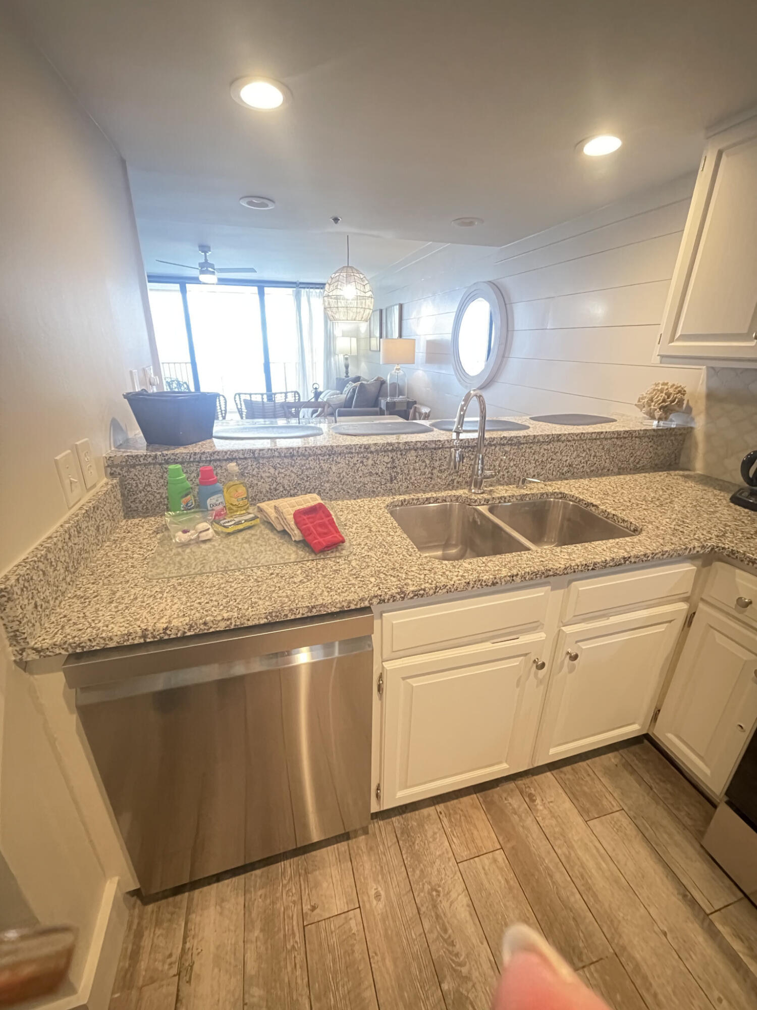 One Seagrove Place - Residential