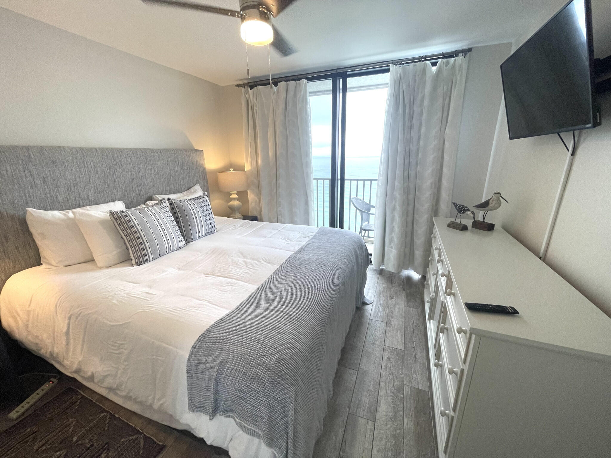 One Seagrove Place - Residential