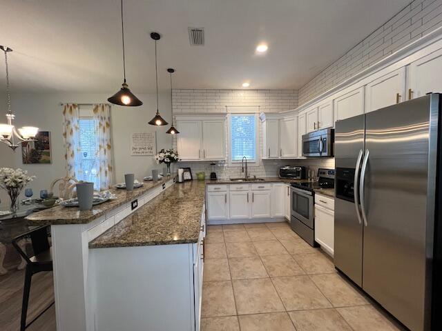 MAGNOLIA BEACH - Residential