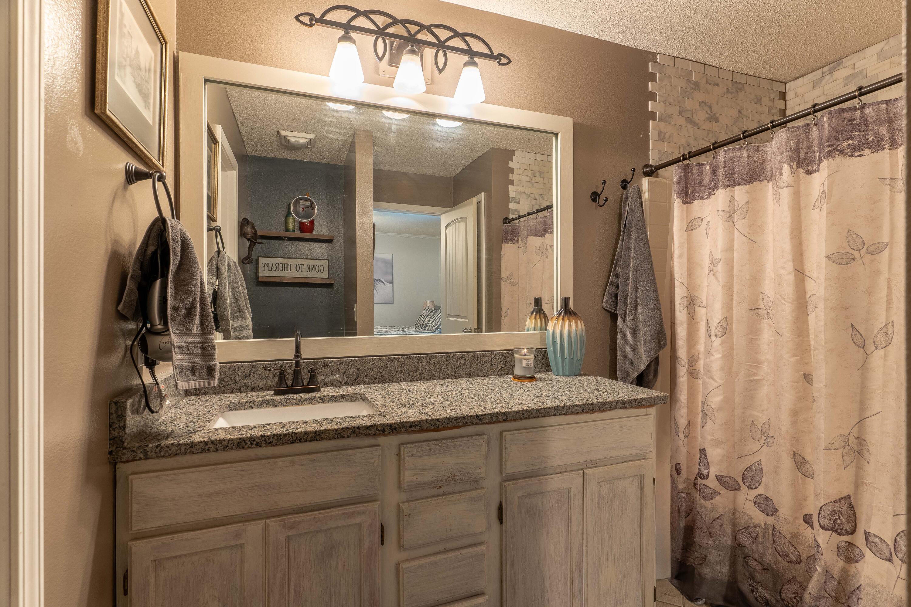 CADDIES COVE - Residential