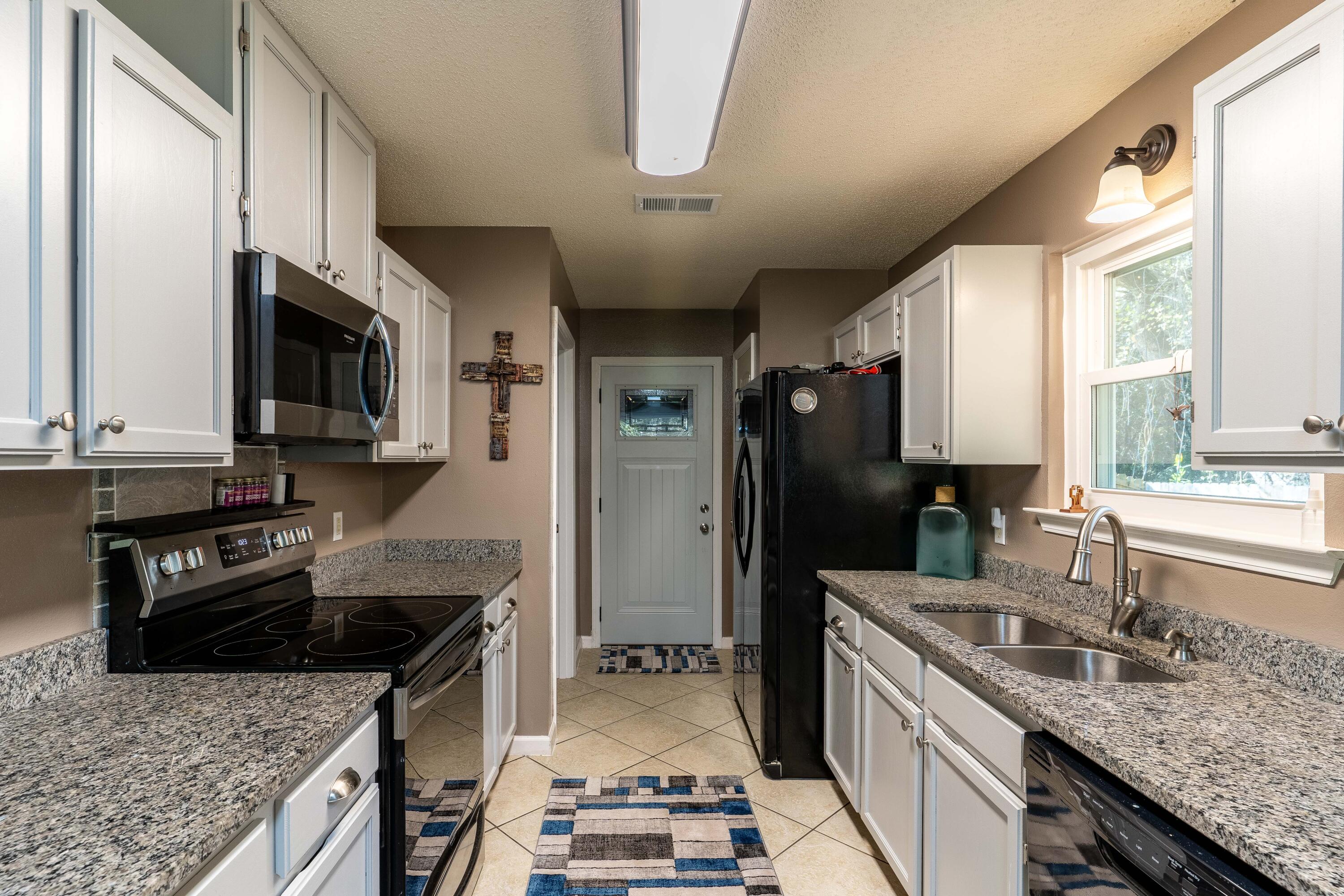 CADDIES COVE - Residential