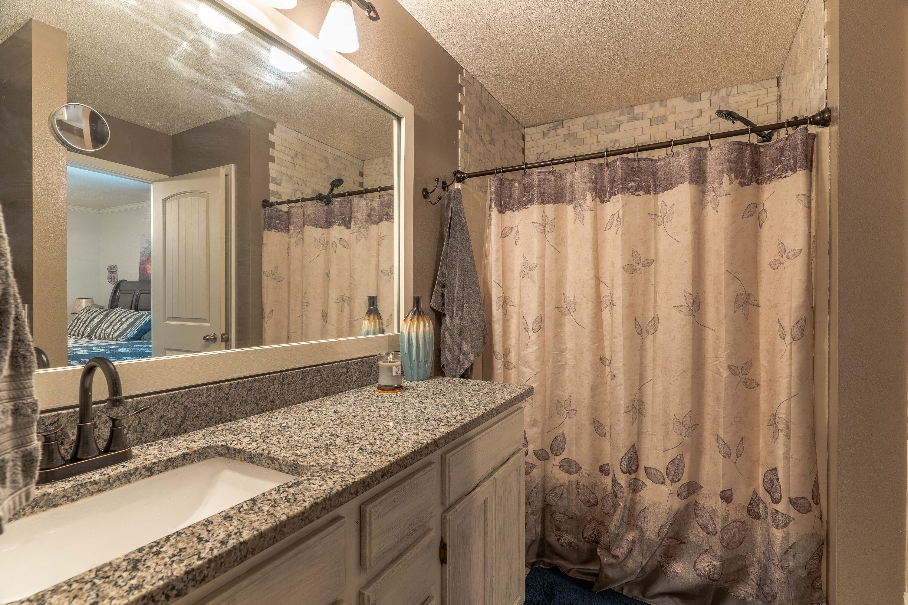 CADDIES COVE - Residential