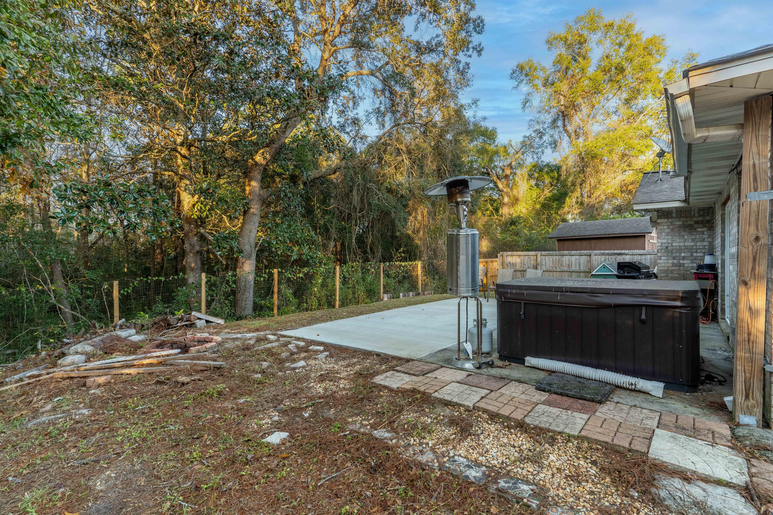 CADDIES COVE - Residential