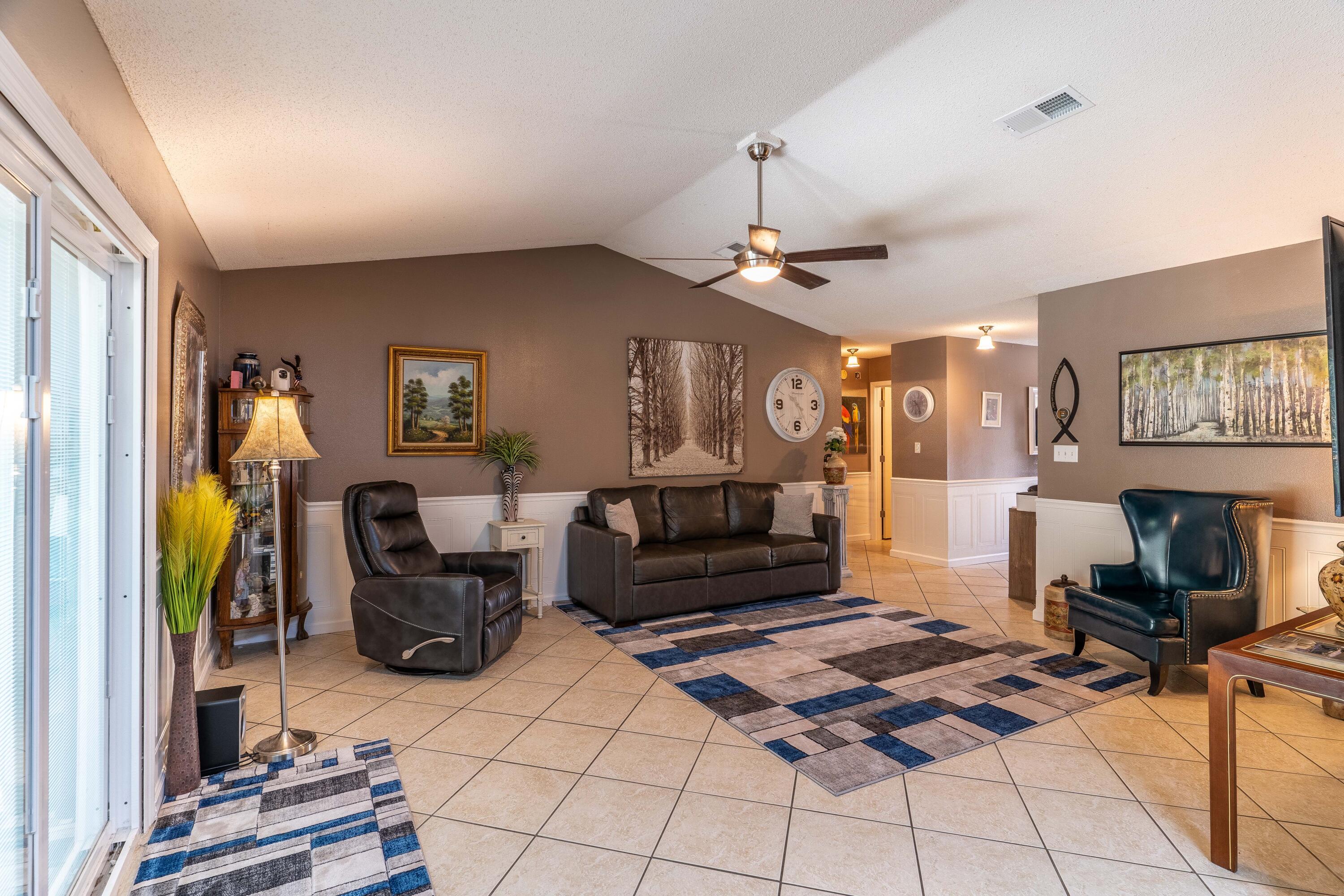 CADDIES COVE - Residential