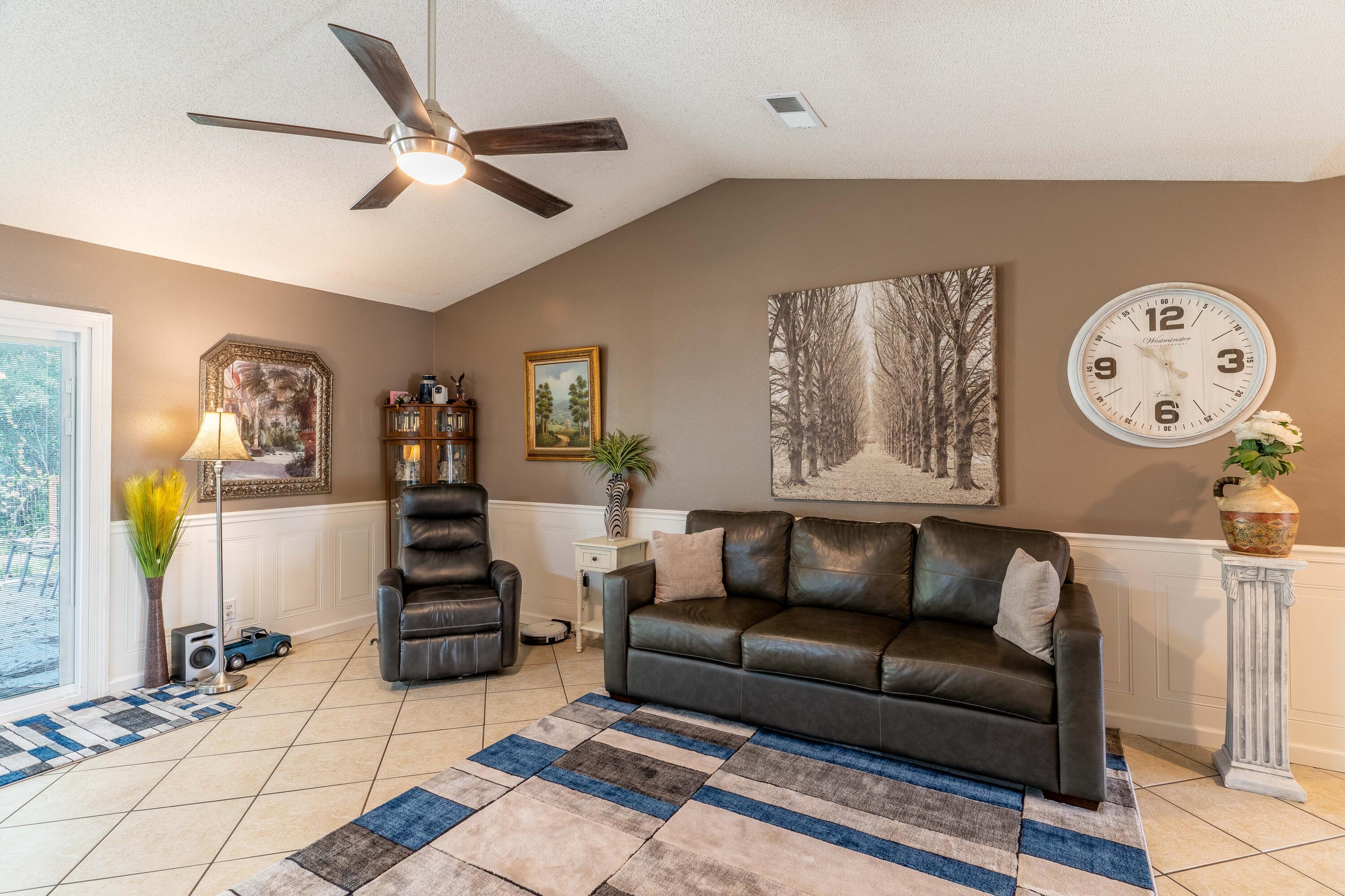 CADDIES COVE - Residential