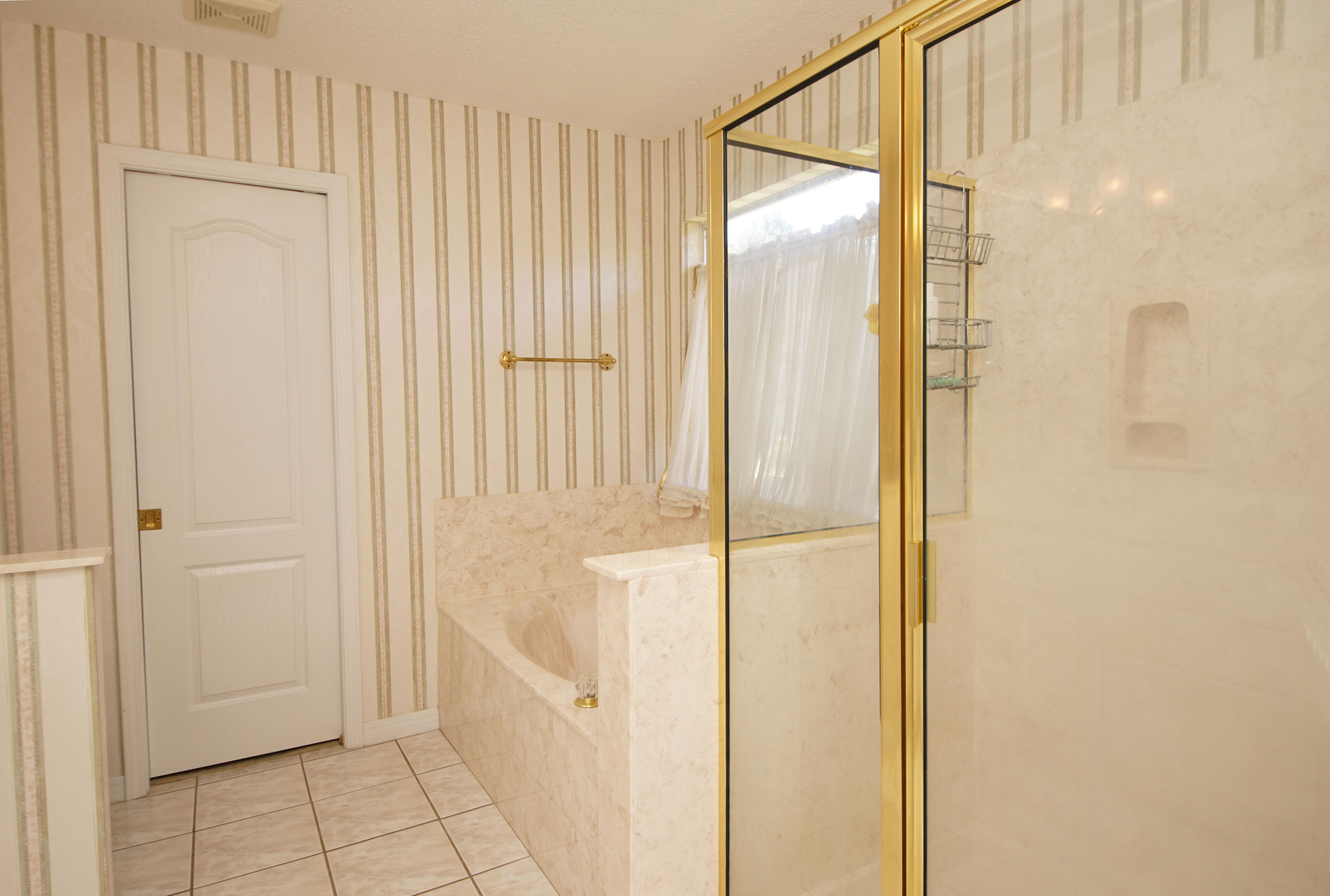 PINNACLE POINT - Residential