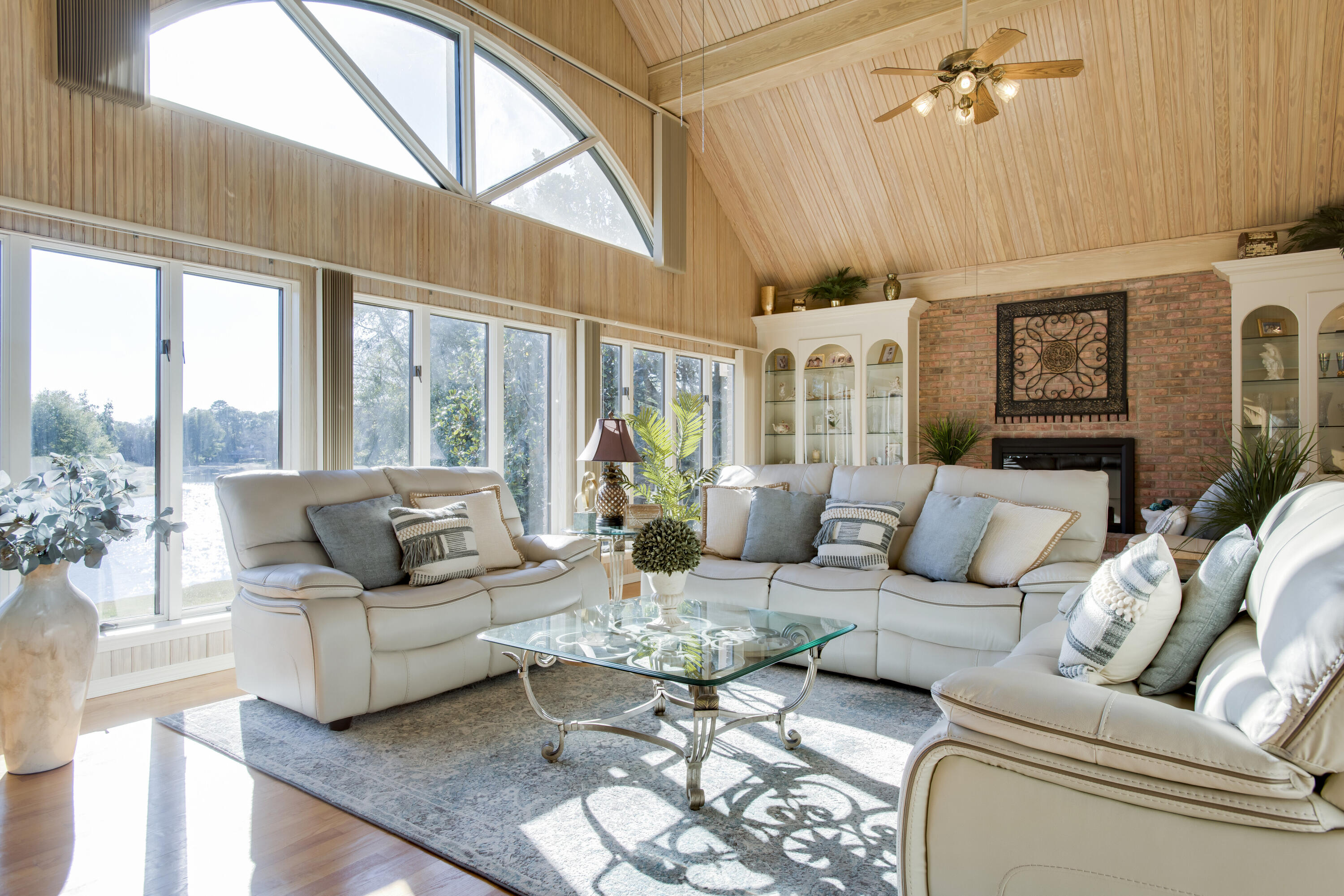 Rocky Bayou Cc Est 3 - Residential