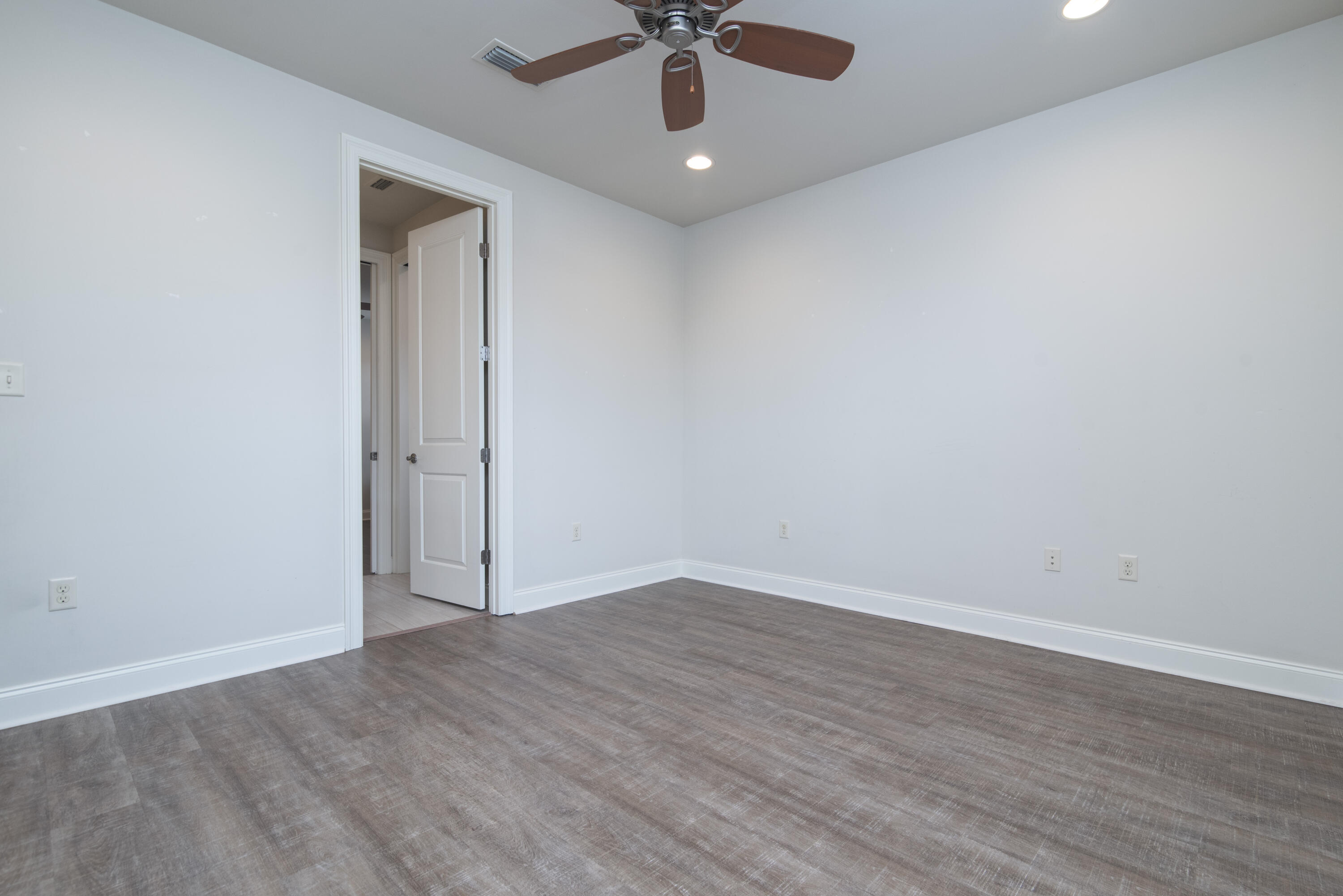 MAGNOLIA WOODS - Residential Lease