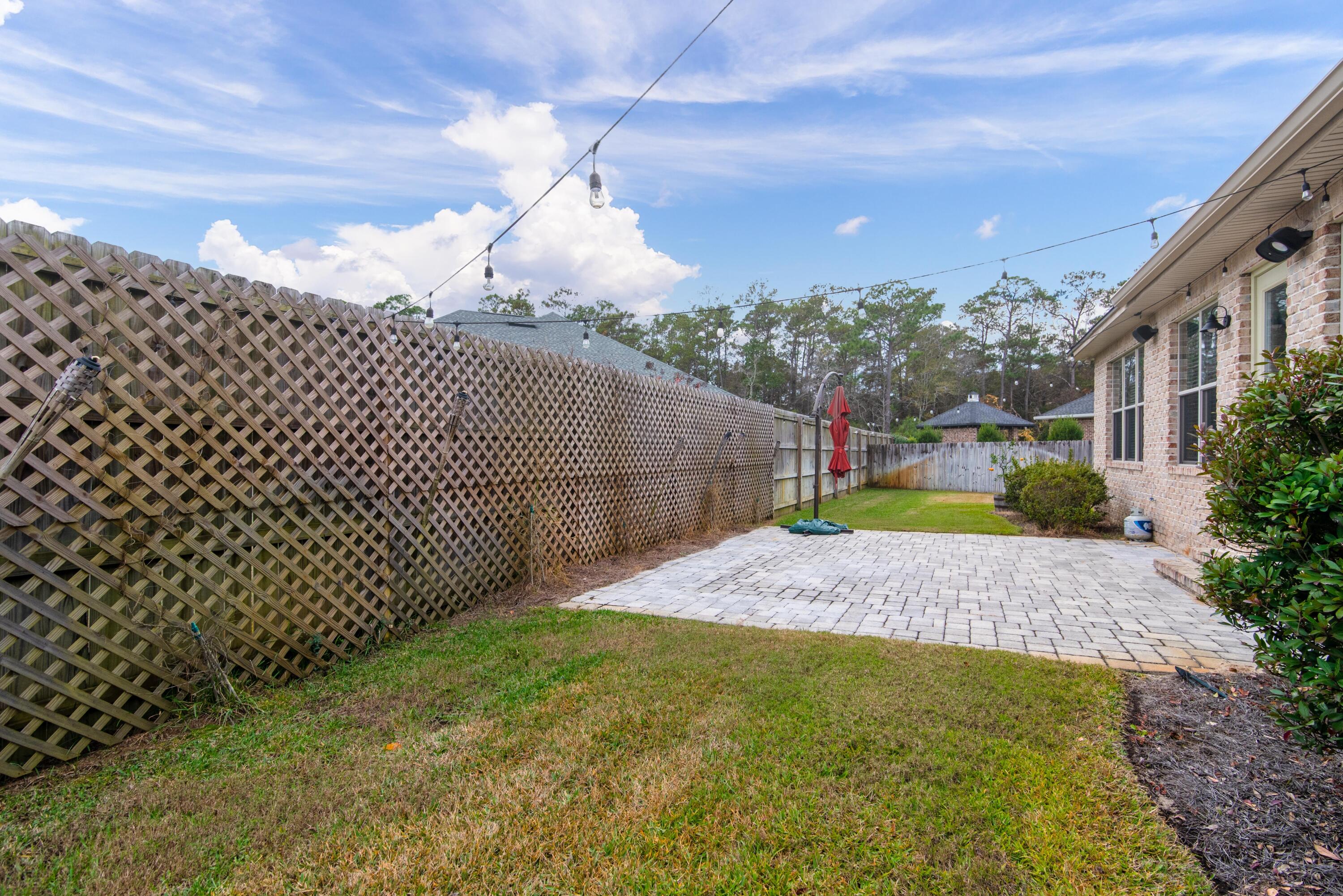 MAGNOLIA WOODS - Residential Lease