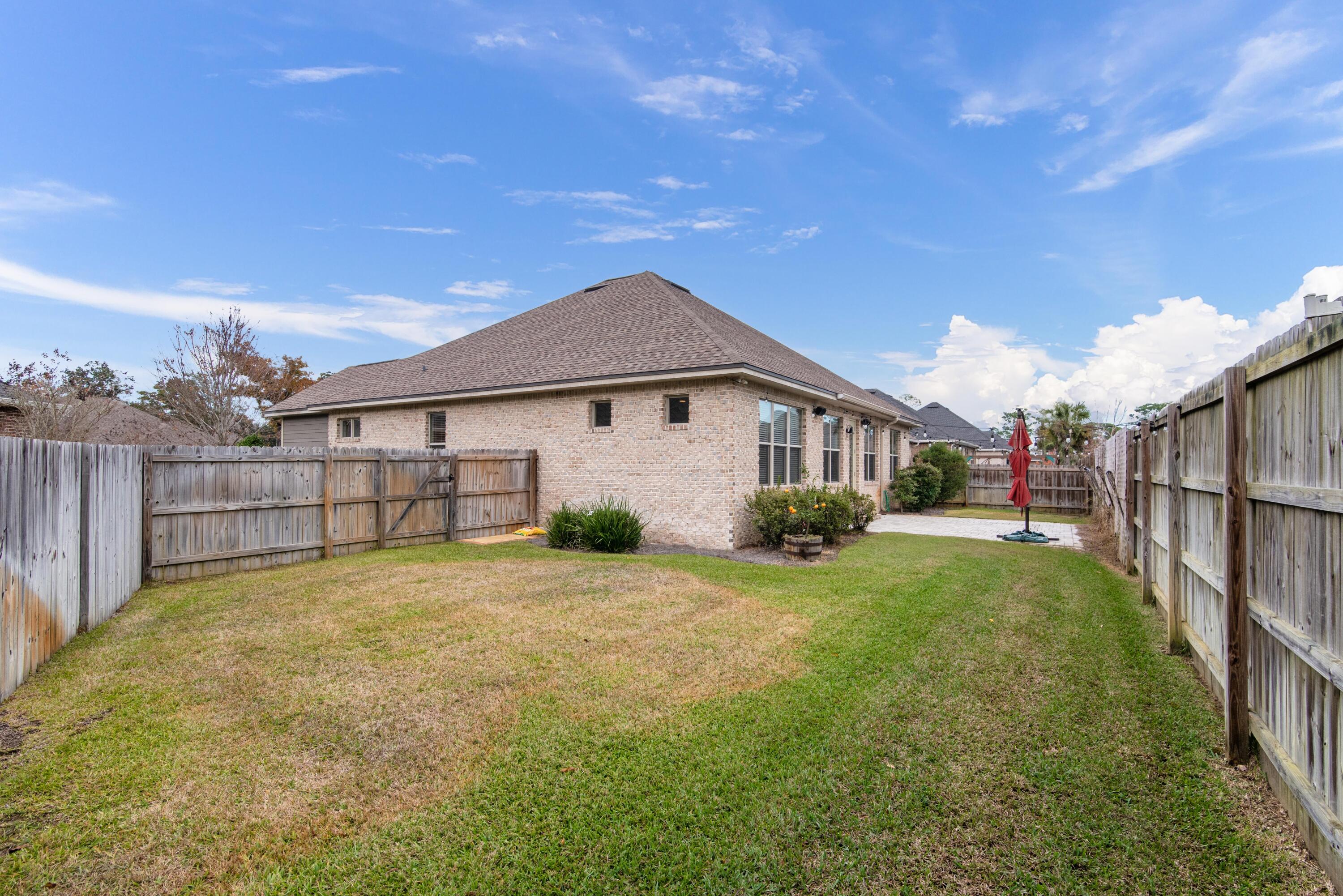 MAGNOLIA WOODS - Residential Lease