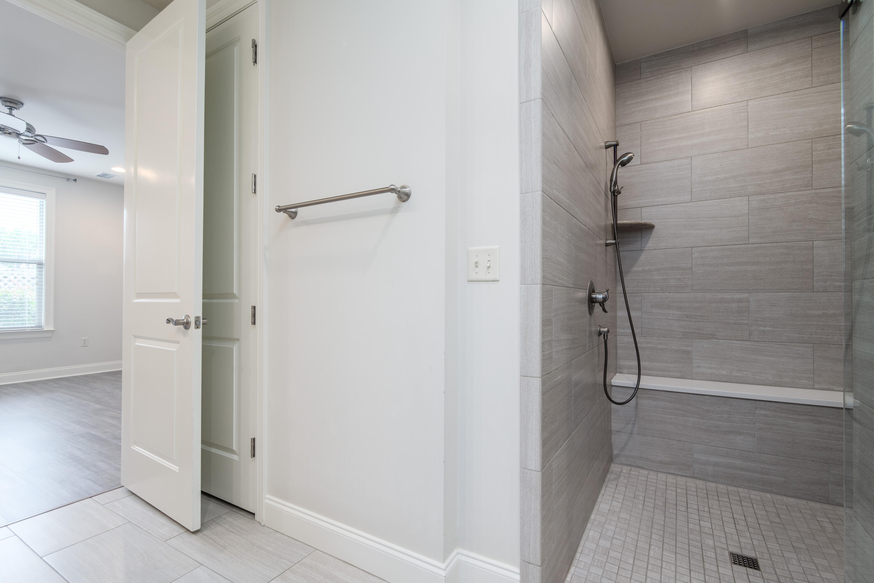 MAGNOLIA WOODS - Residential Lease