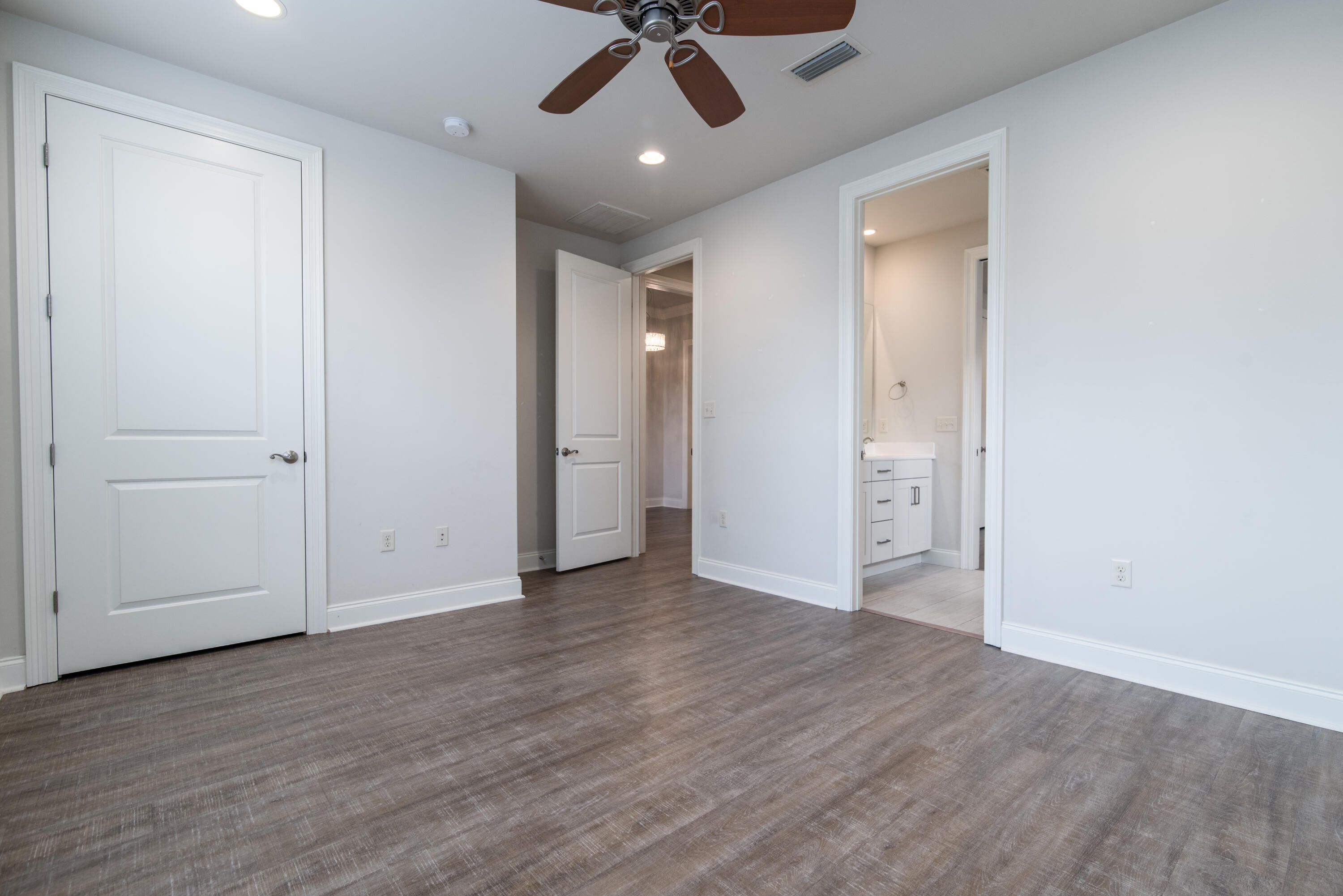 MAGNOLIA WOODS - Residential Lease