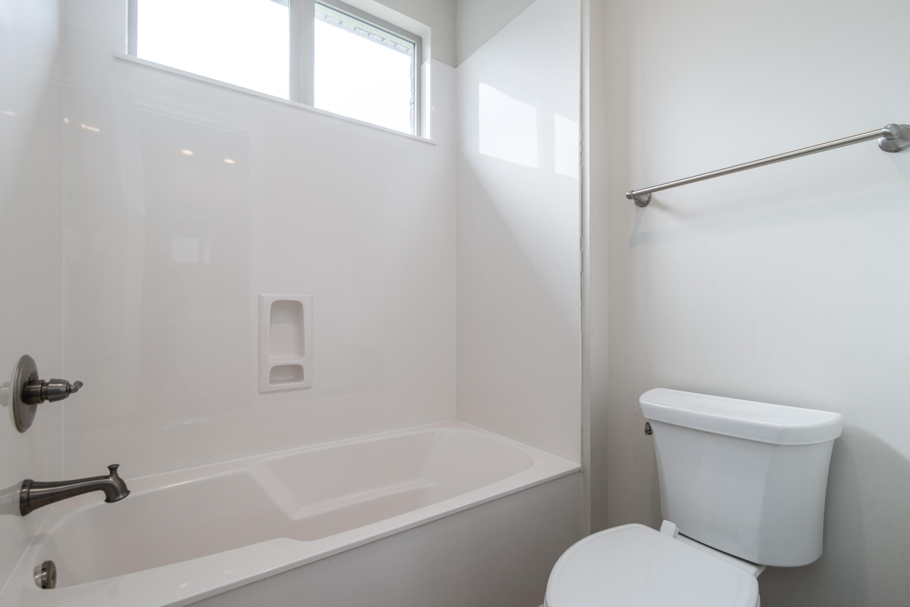 MAGNOLIA WOODS - Residential Lease