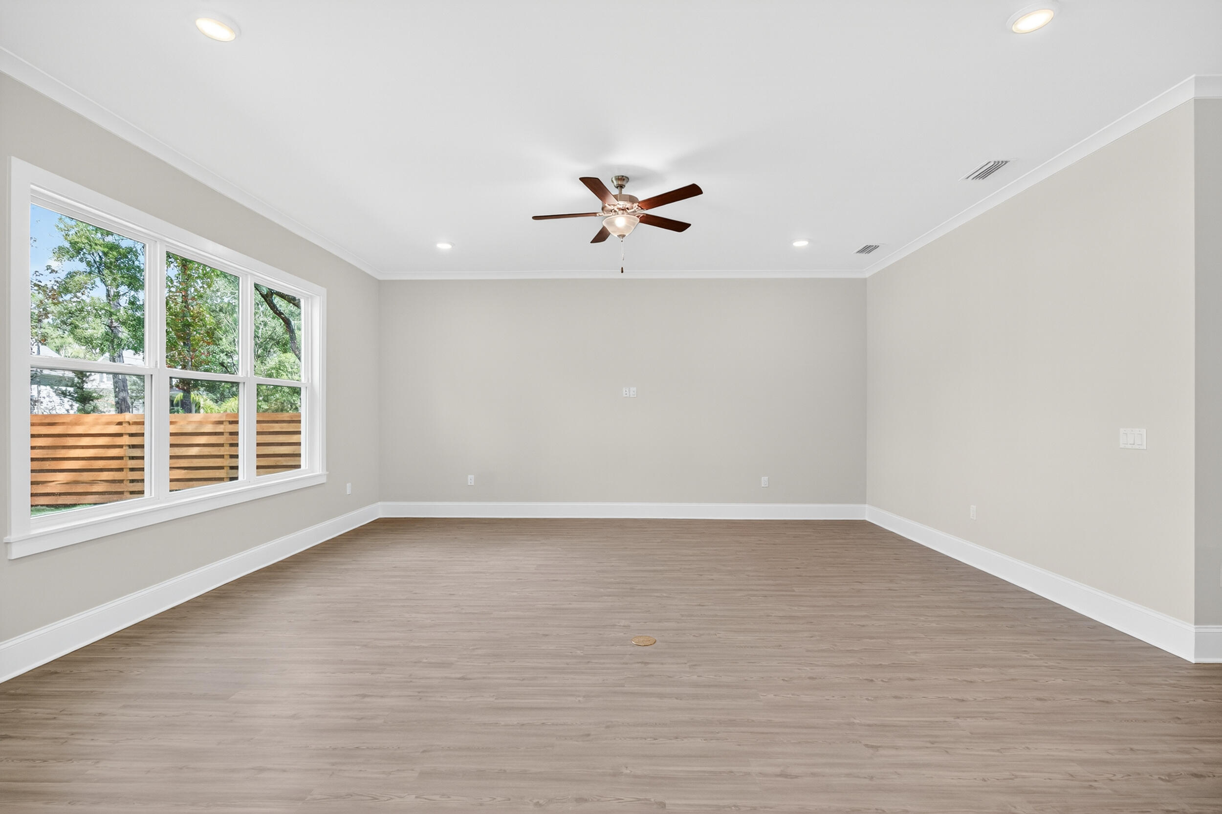 MAGNOLIA BAY ESTATES - Residential