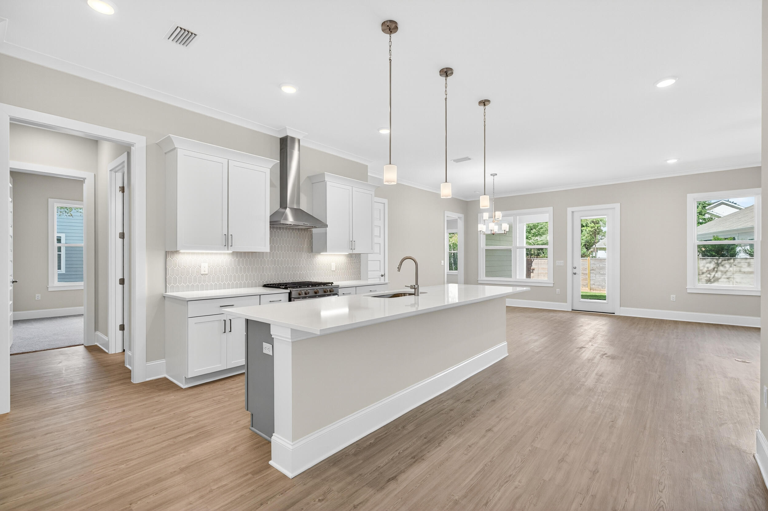 MAGNOLIA BAY ESTATES - Residential