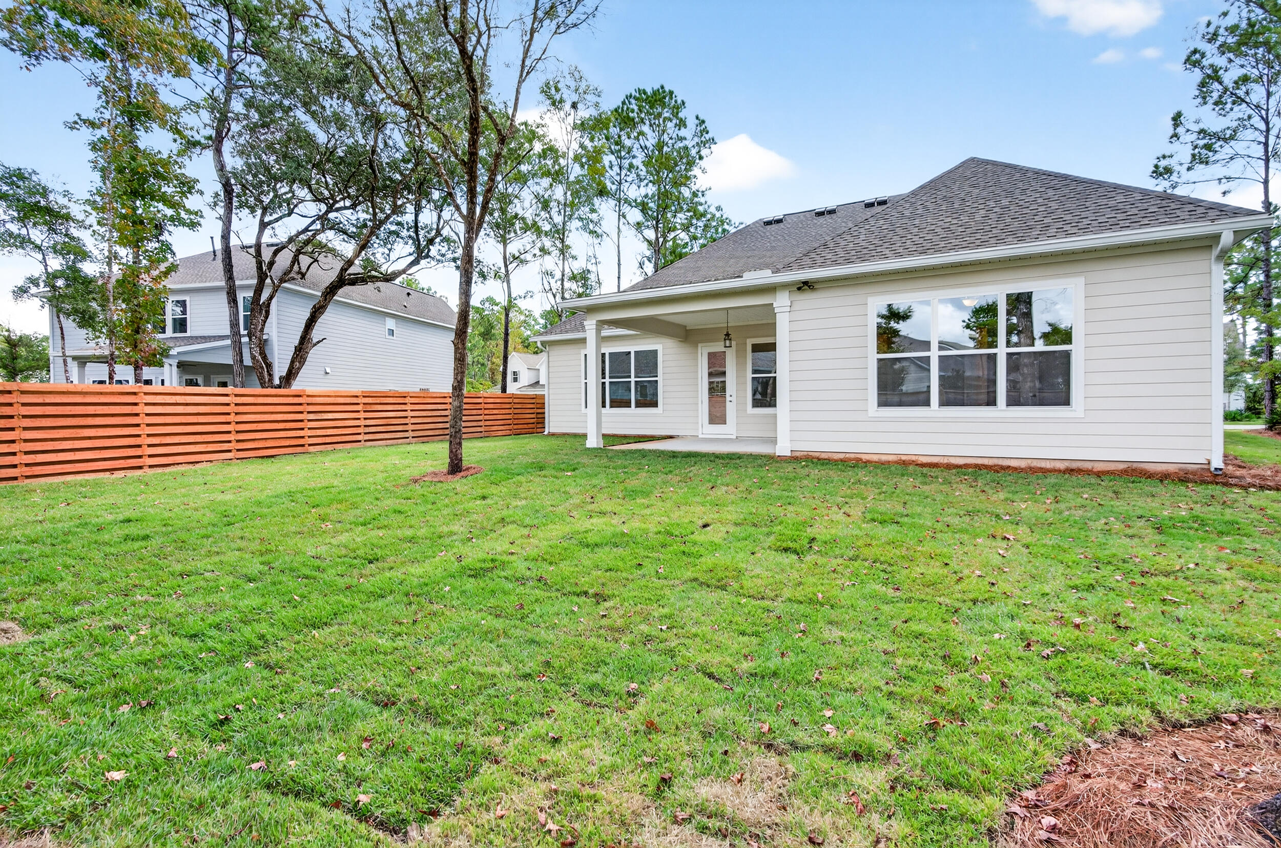 MAGNOLIA BAY ESTATES - Residential