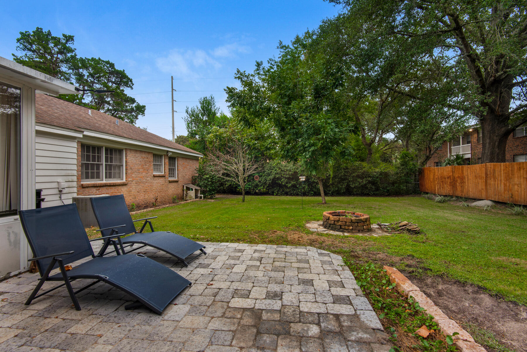 COLONIAL HEIGHTS - Residential