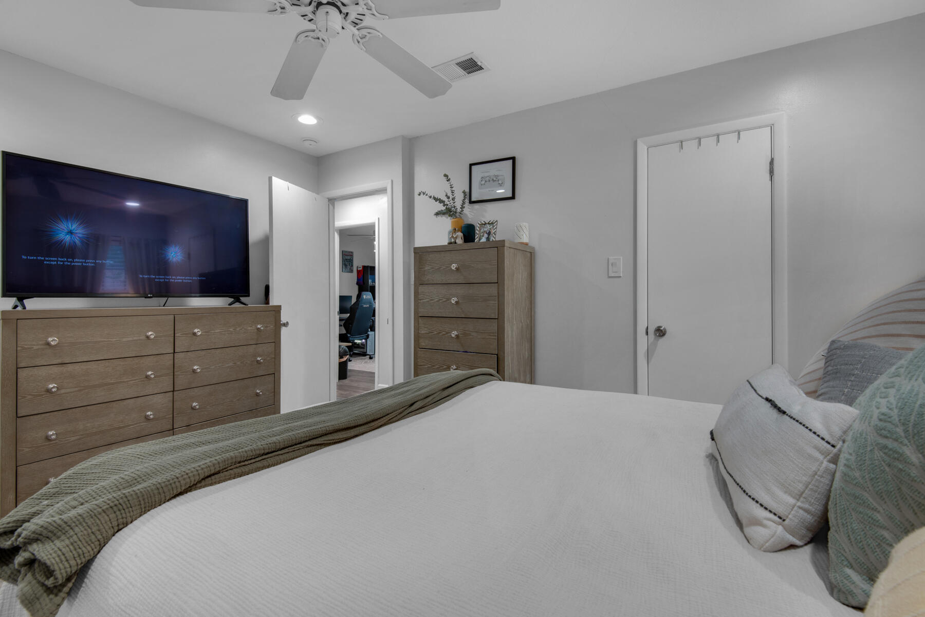 COLONIAL HEIGHTS - Residential