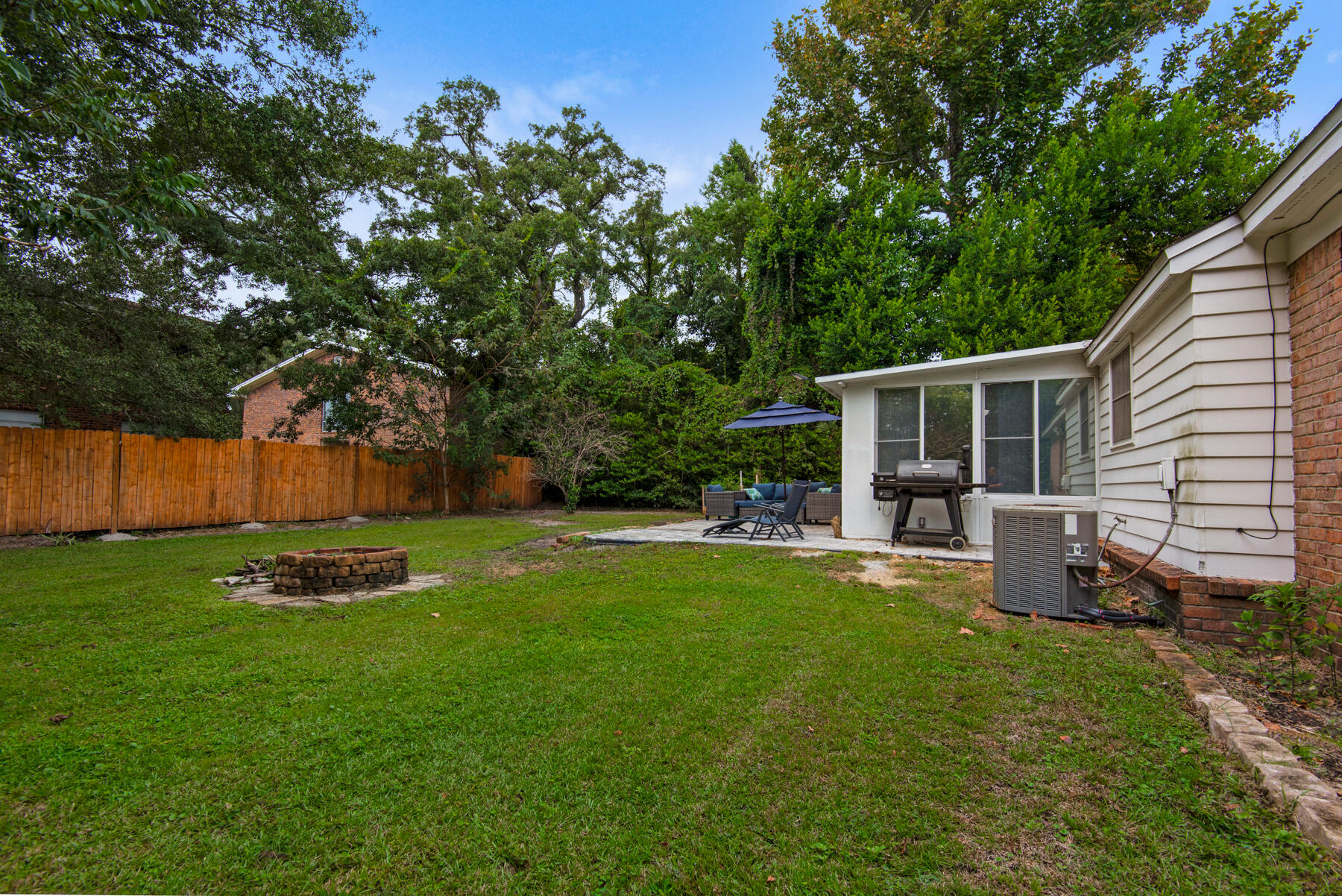 COLONIAL HEIGHTS - Residential