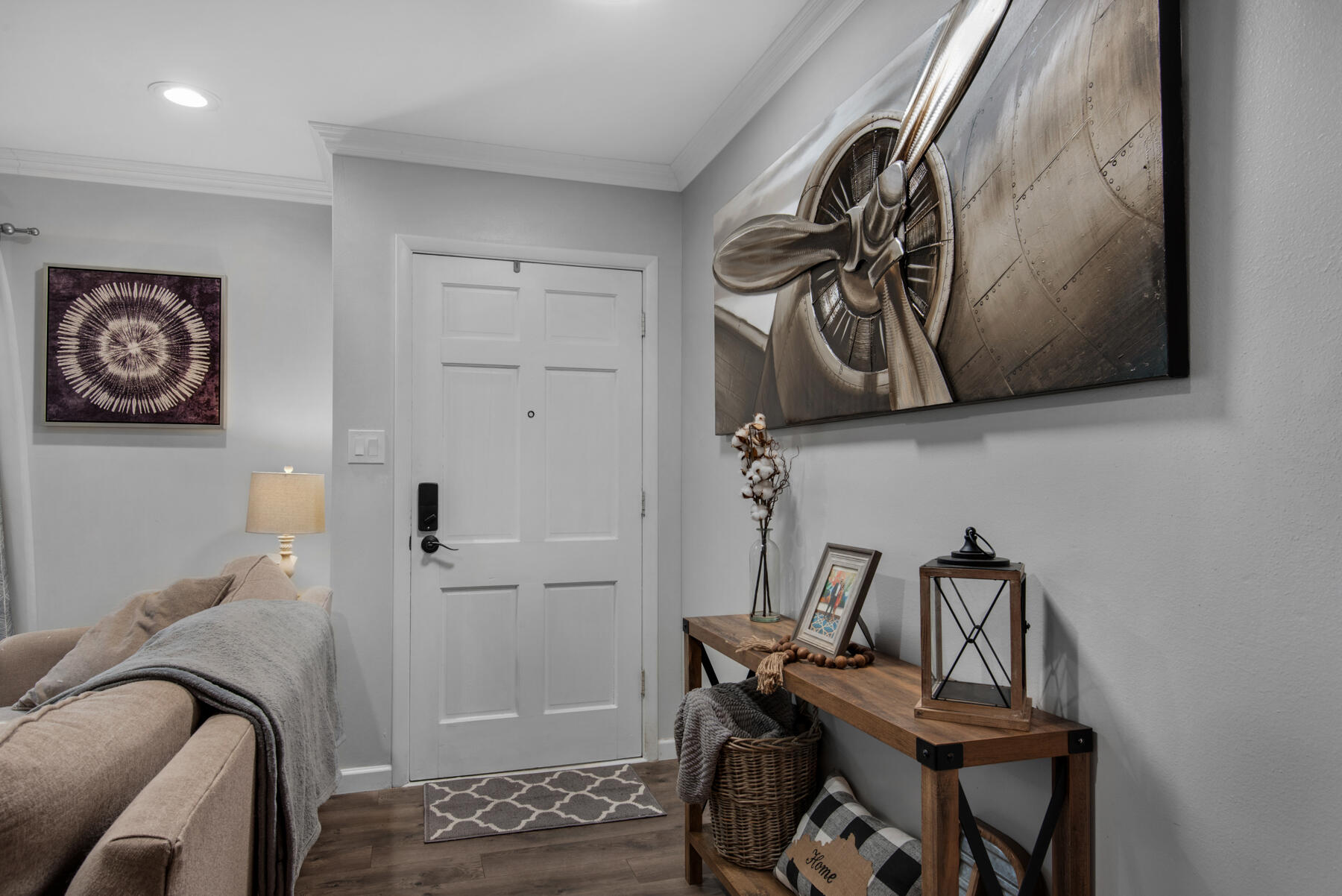 COLONIAL HEIGHTS - Residential